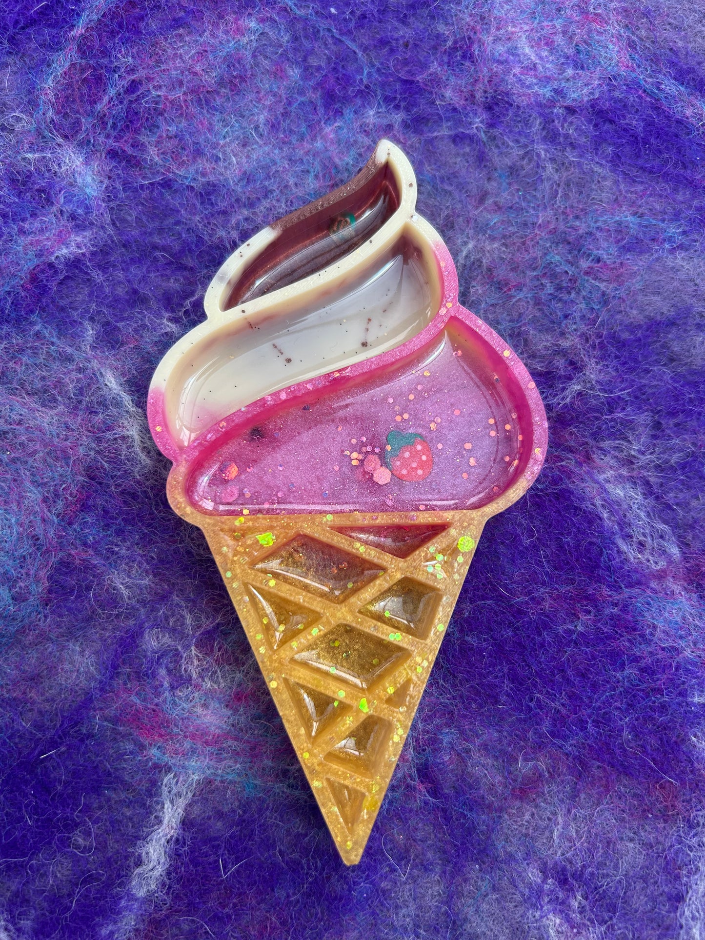 Ice cream sensory trays & scoop