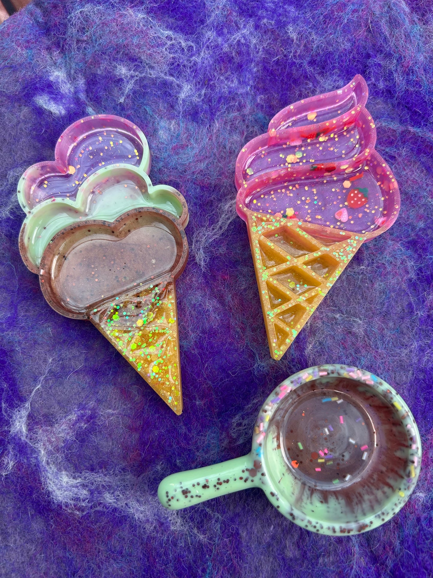 Ice cream sensory trays & scoop