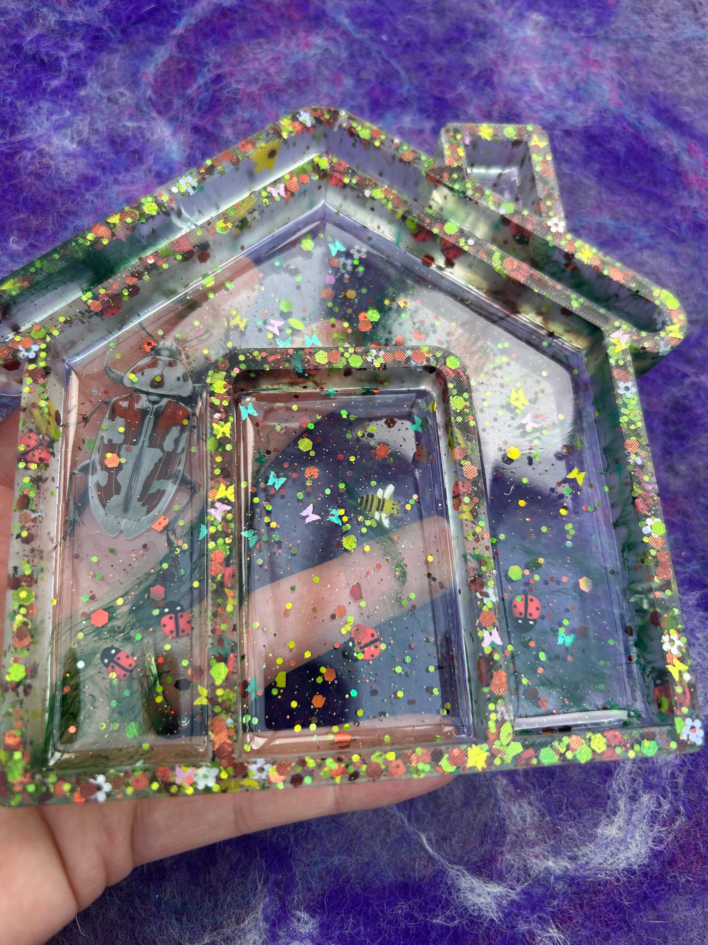 Large house sensory tray