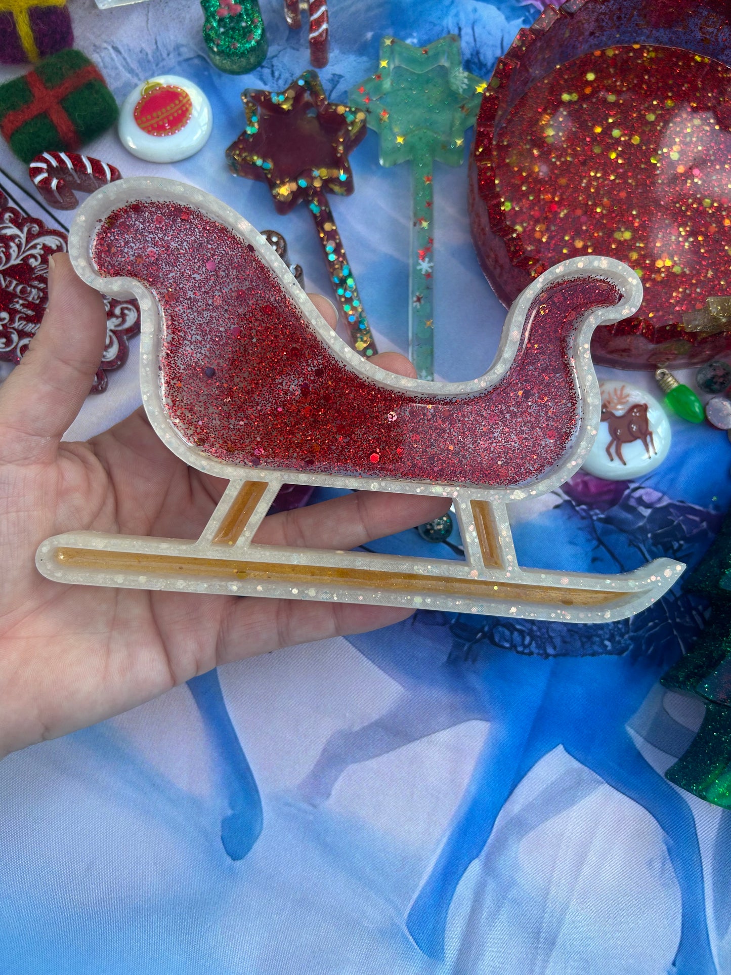 Sleigh sensory tray