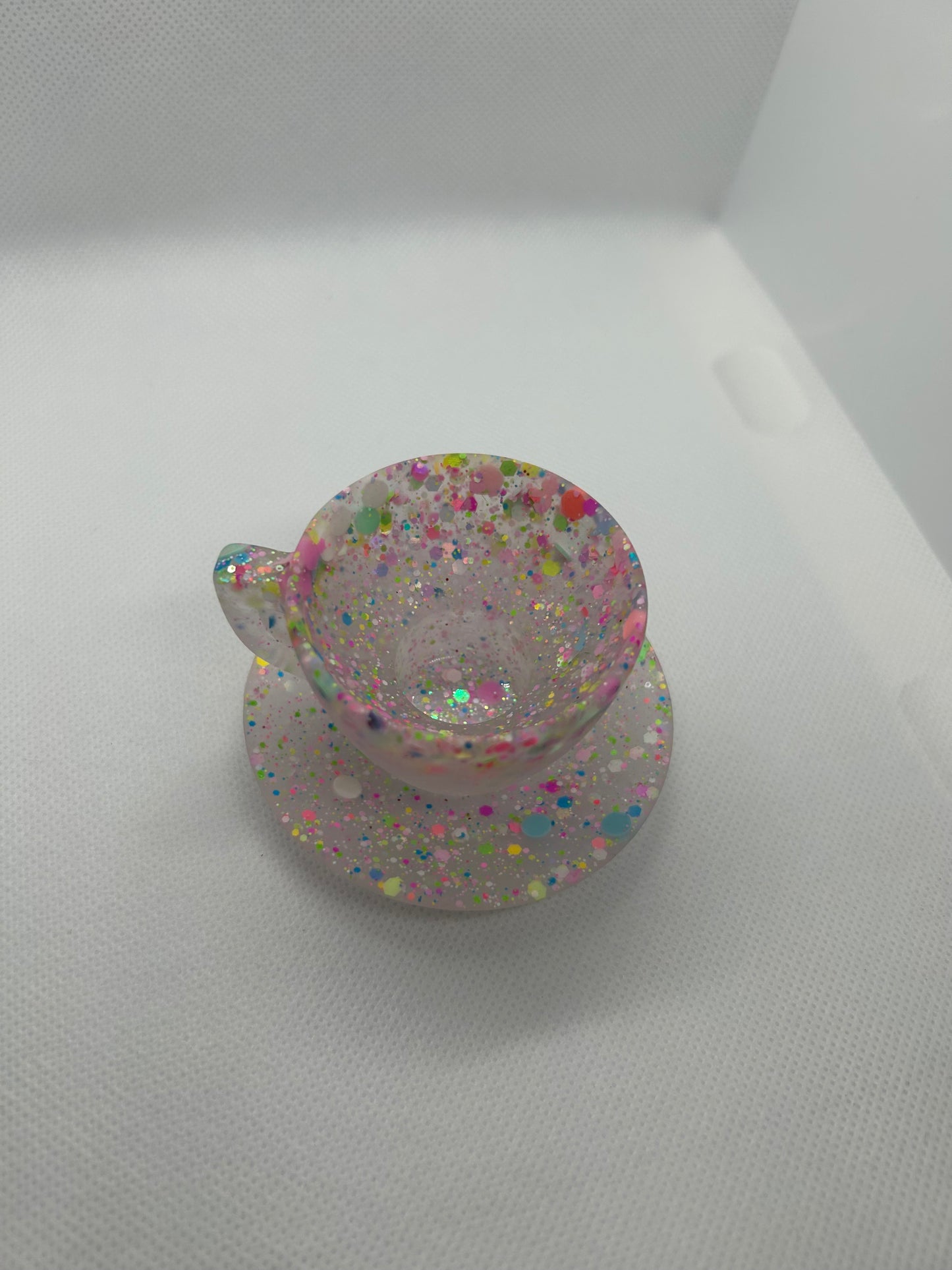 Tea cup & saucer