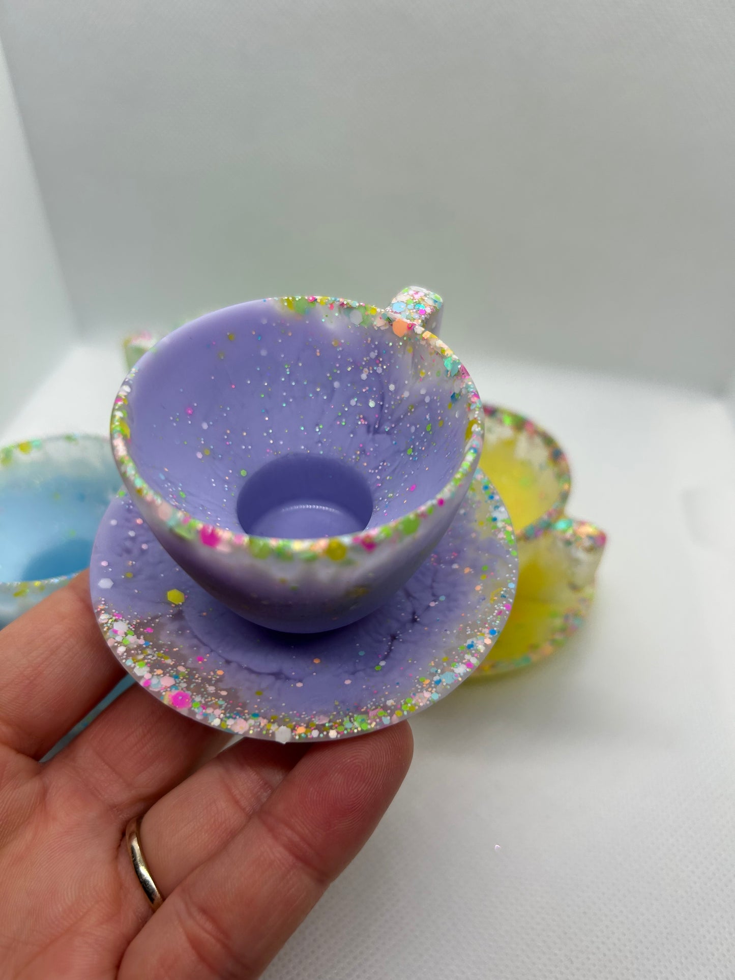 Tea cup & saucer
