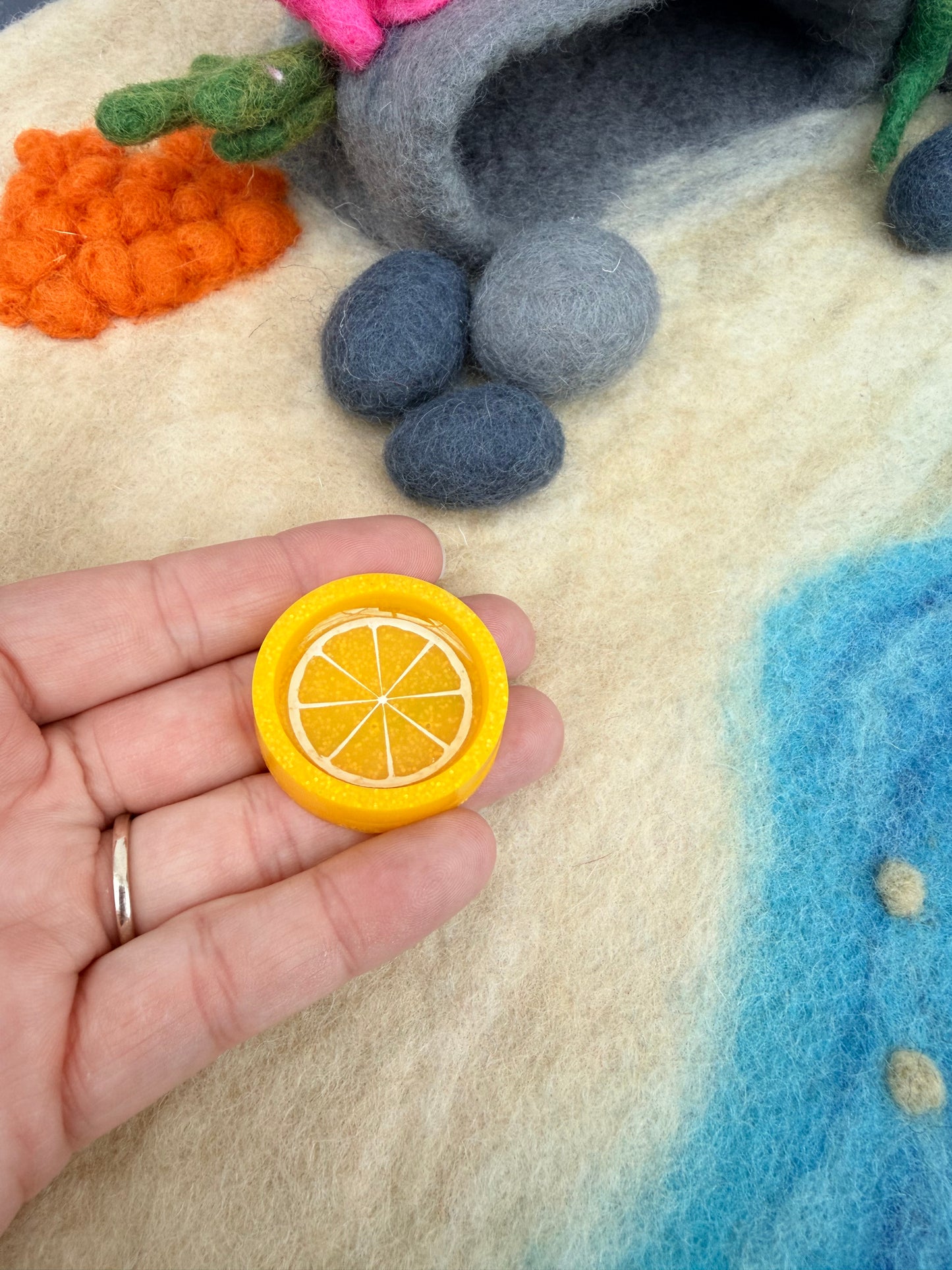 Ready made mini lemon slice tray