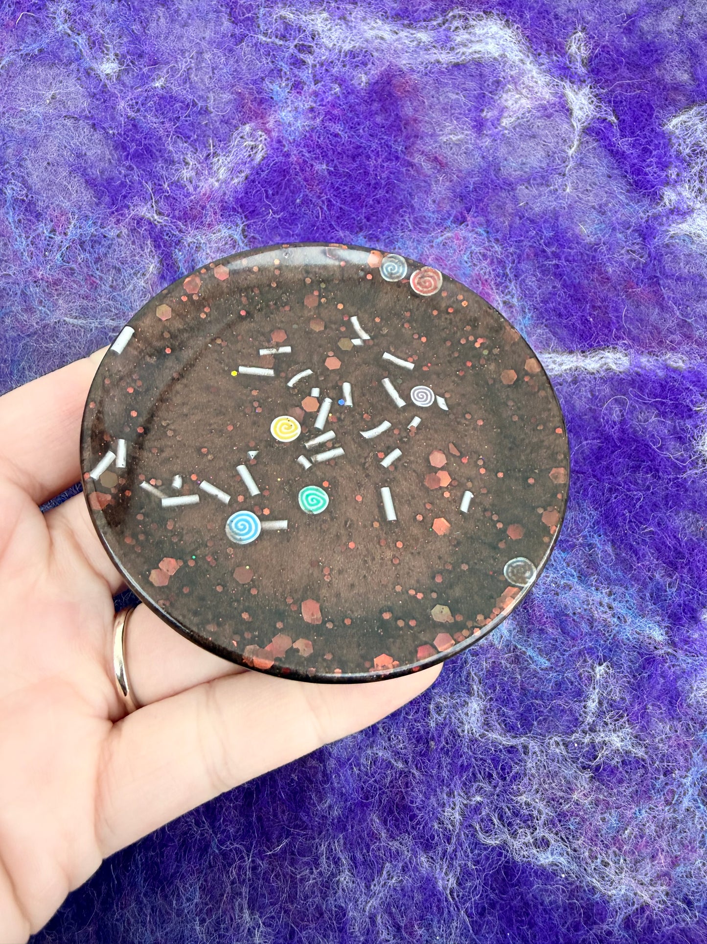 Ready made sprinkle plate