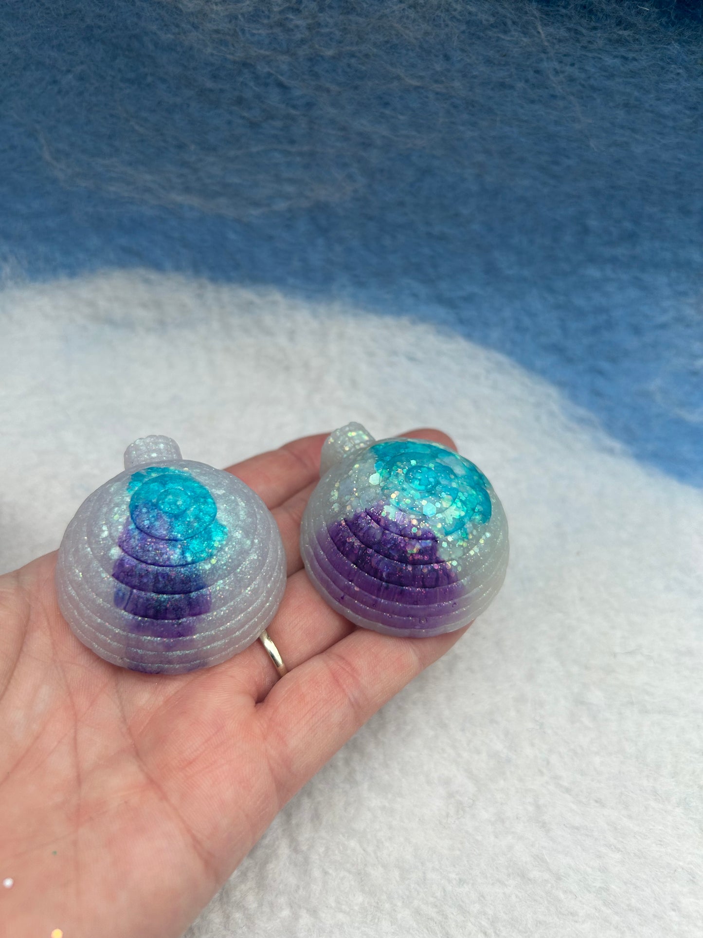 Ready made northern light igloos (2 piece)