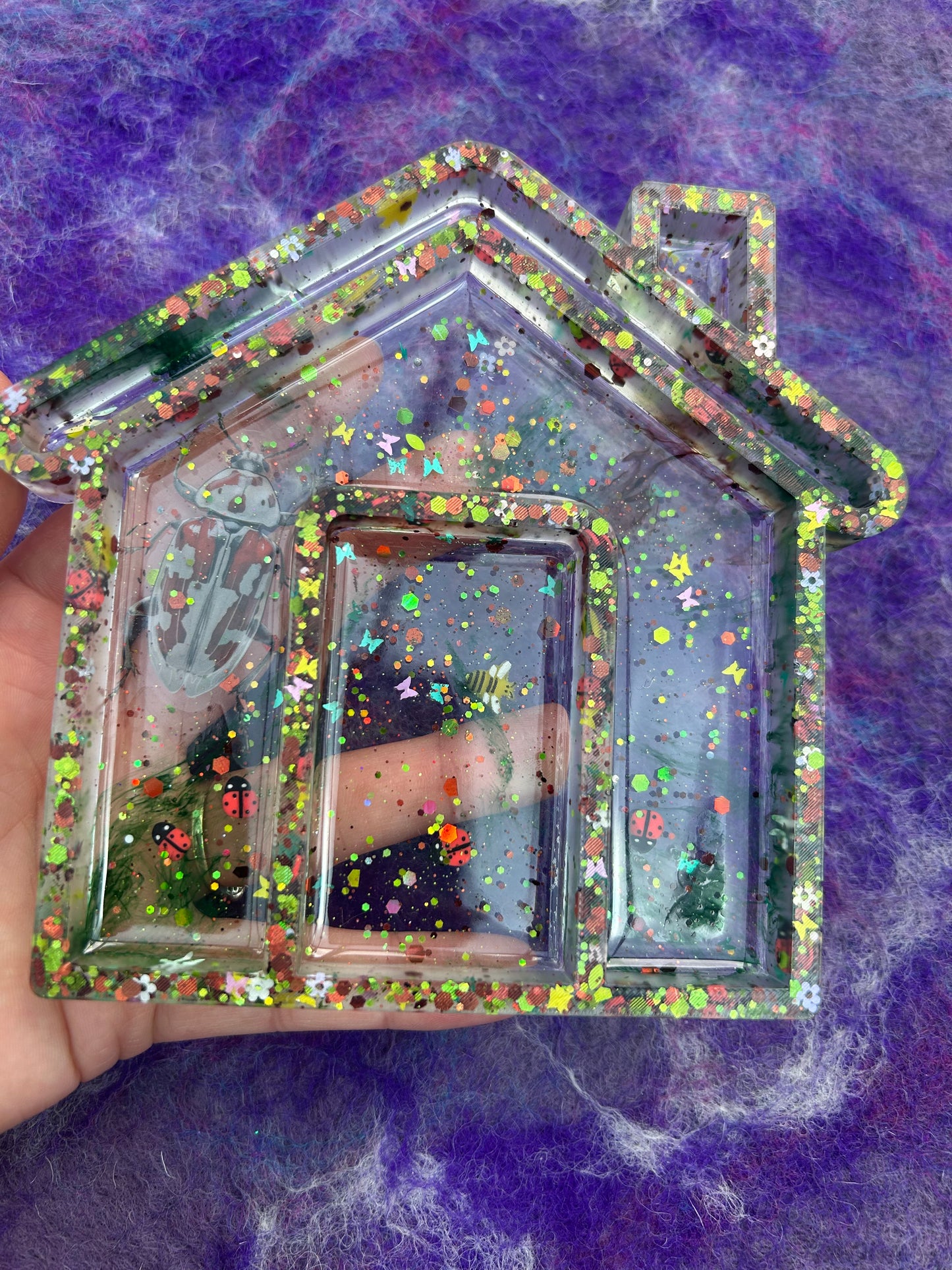 Large house sensory tray