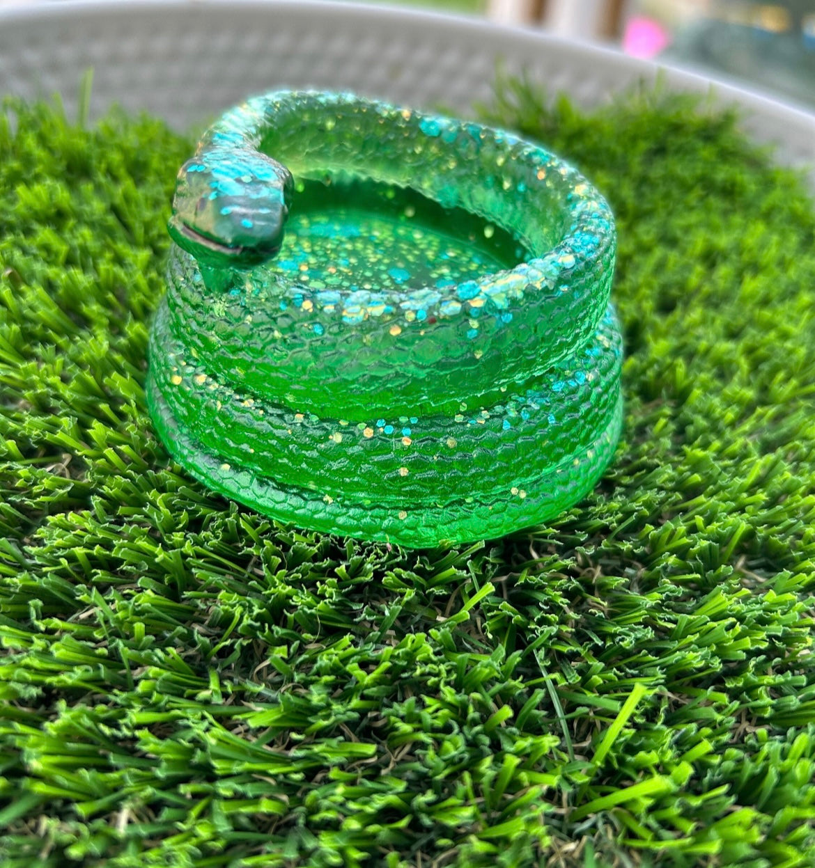 Snake bowl