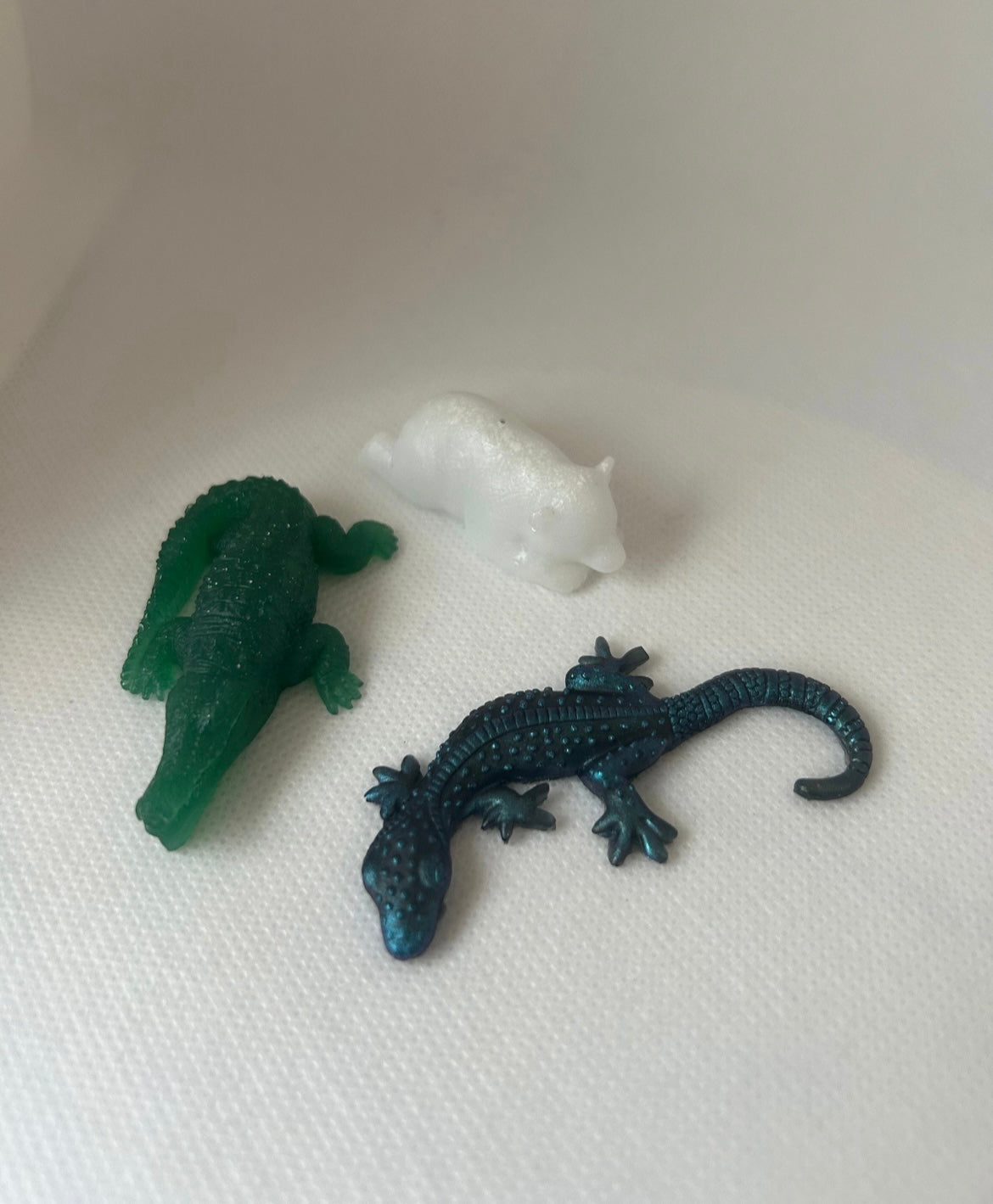 Mini Polar bear figure