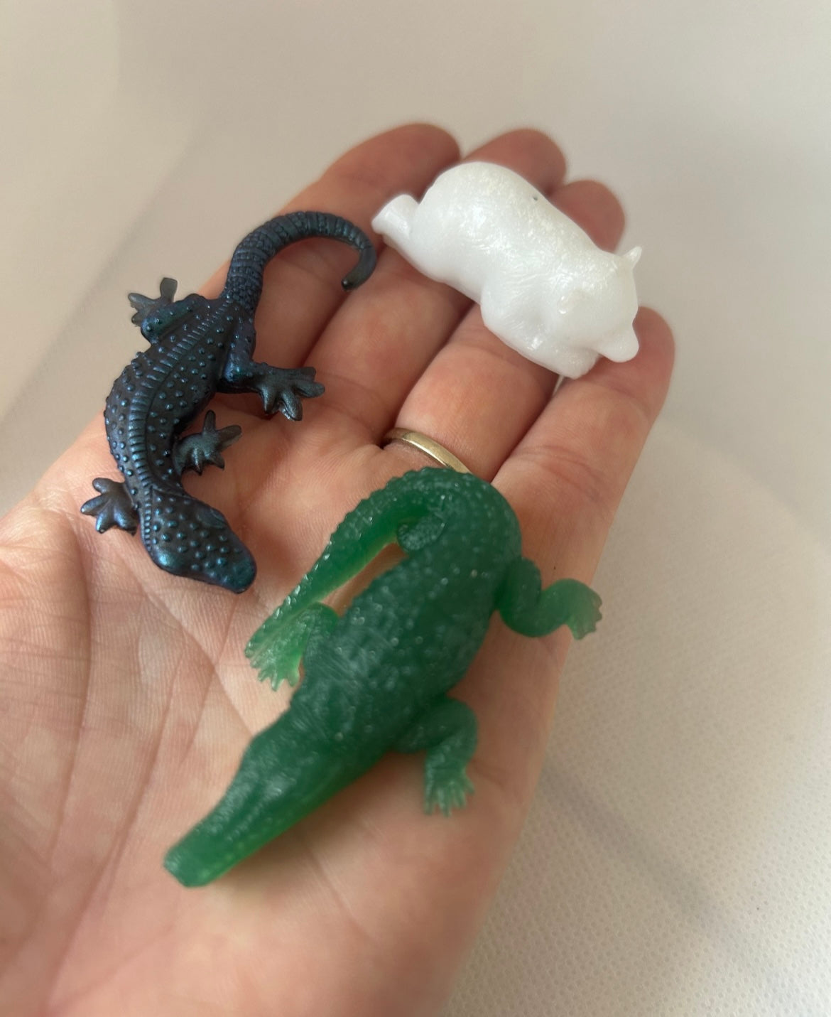 Small world figures