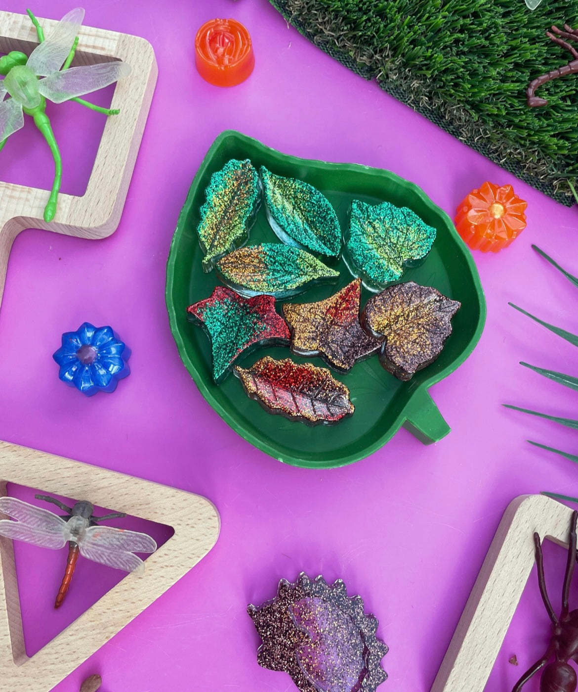 Shiny leaf counters