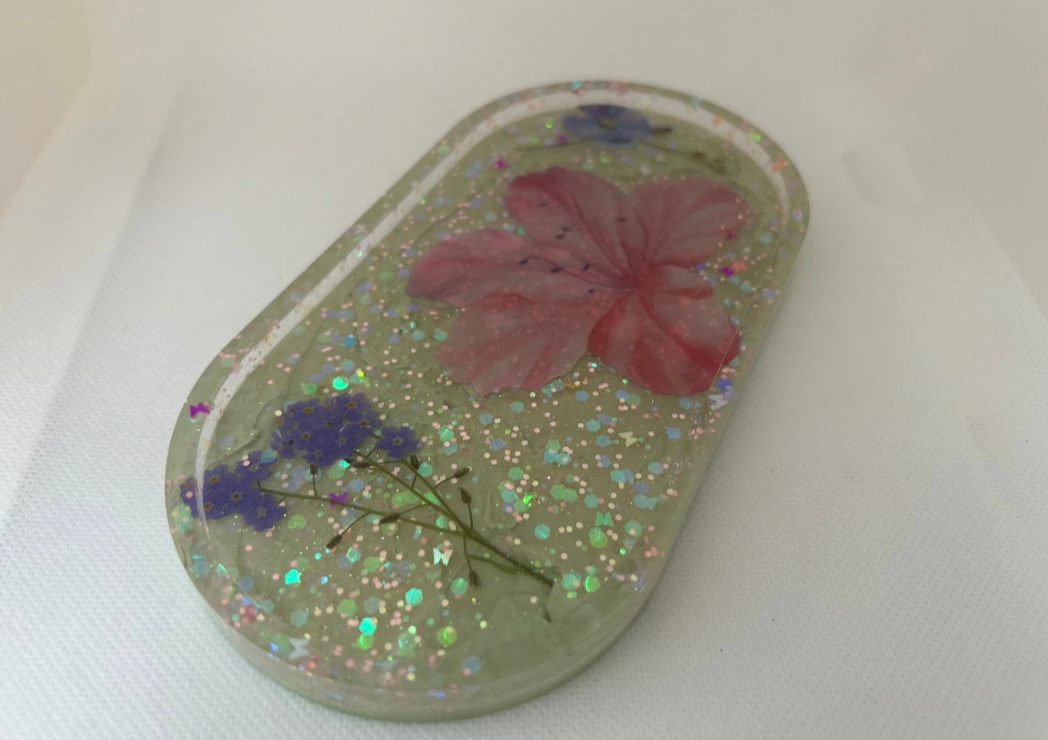 Oblong sensory tray