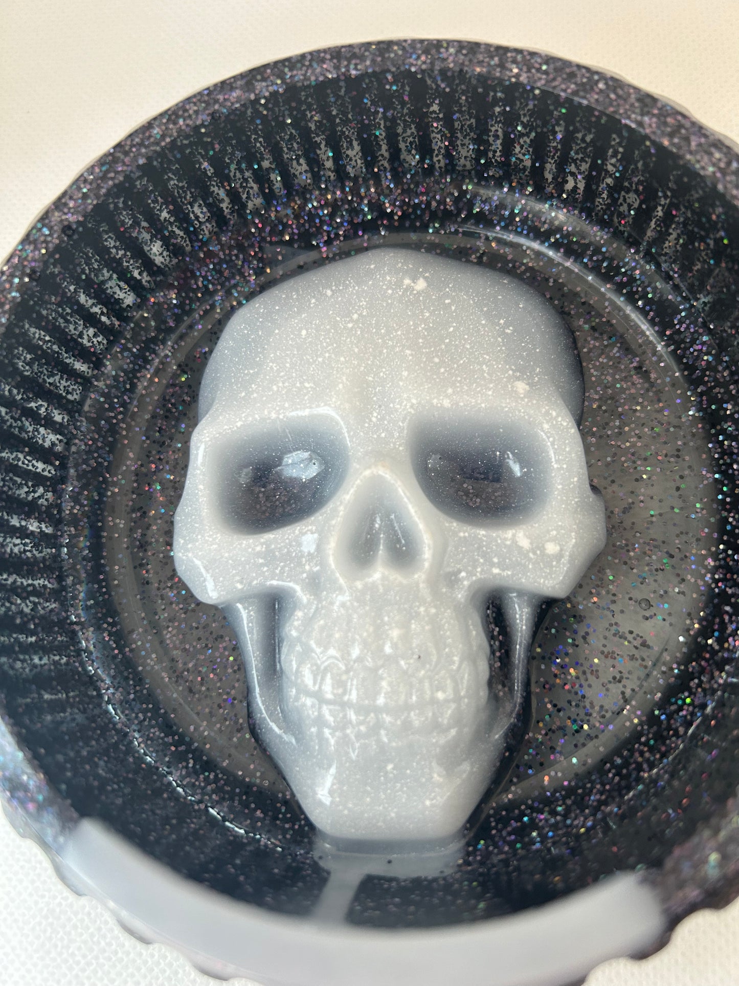 Skull dish / bowl