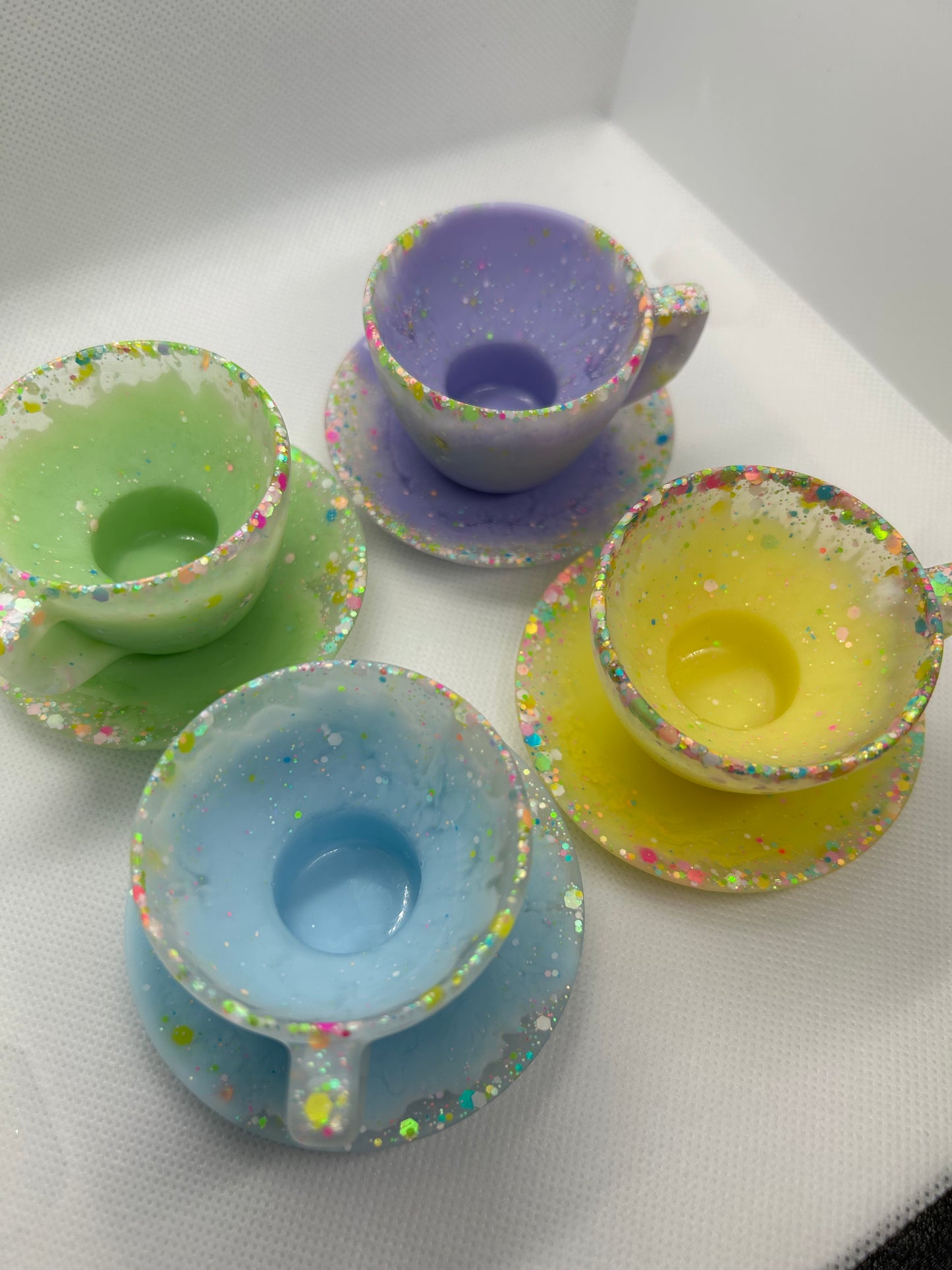 Tea cup & saucer