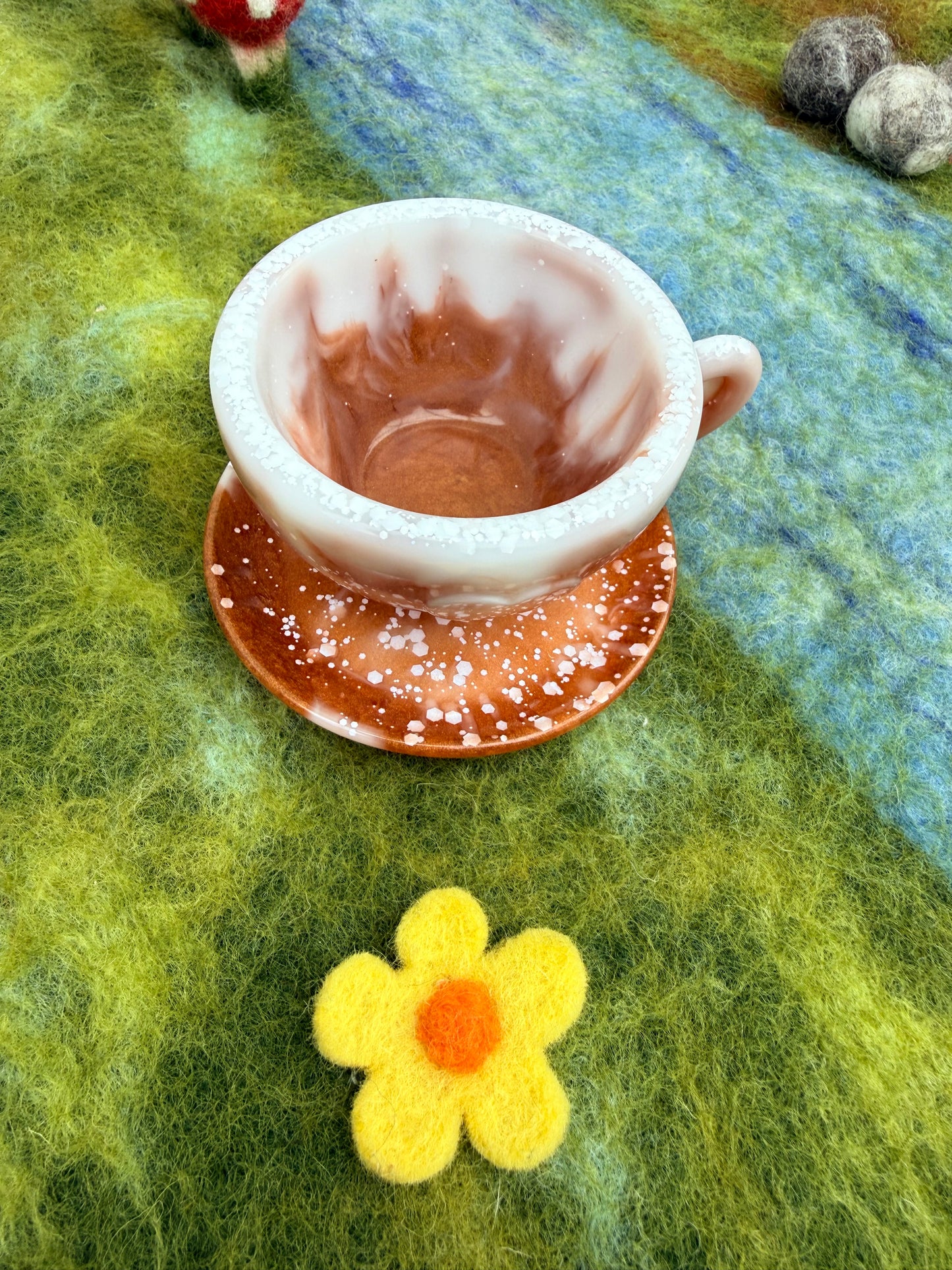Ready made teacup & saucer set