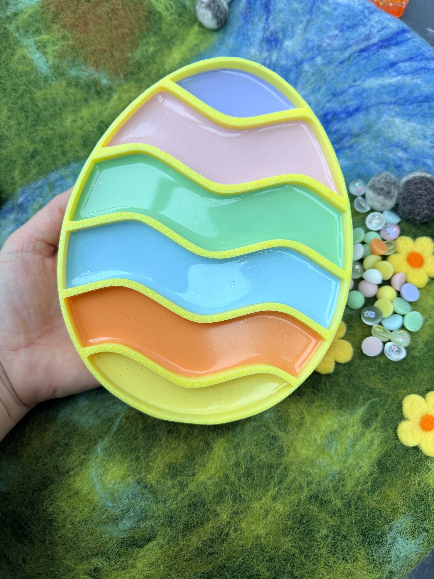 Large decorate an Easter egg sensory tray play kit