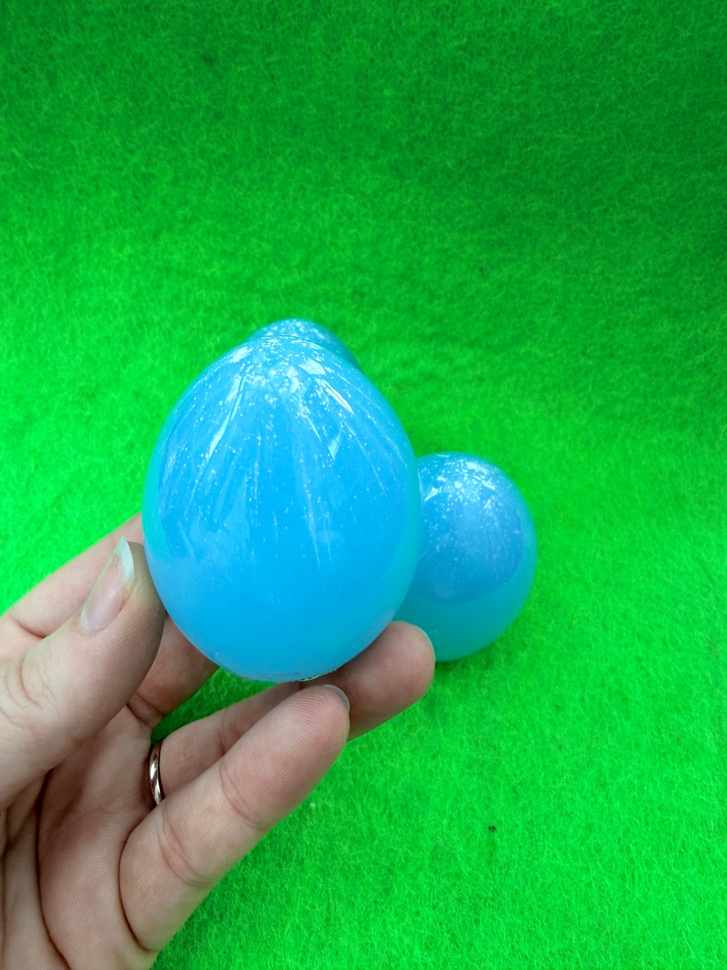 Ready made large egg (1)