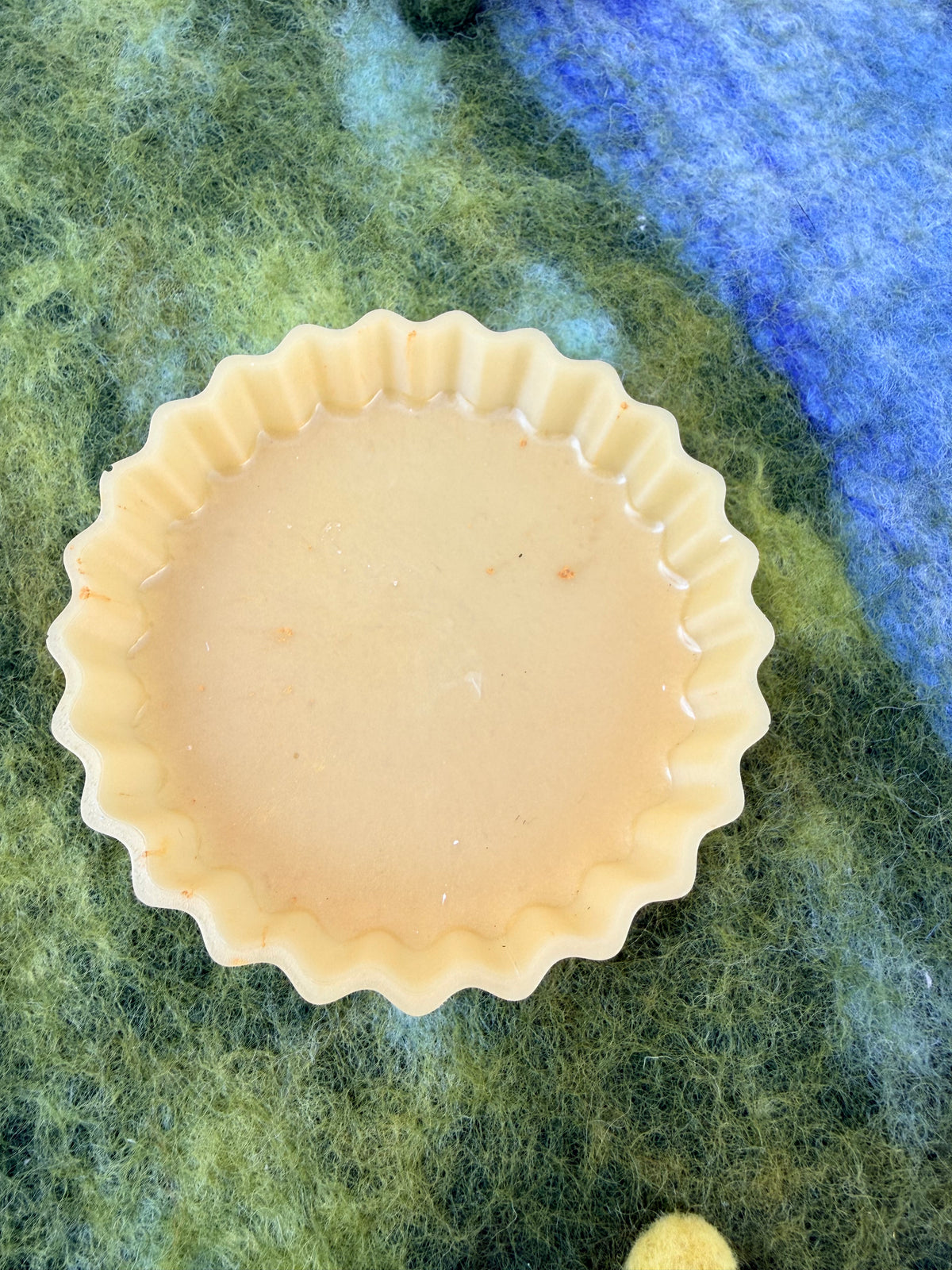 Ready made large tart case