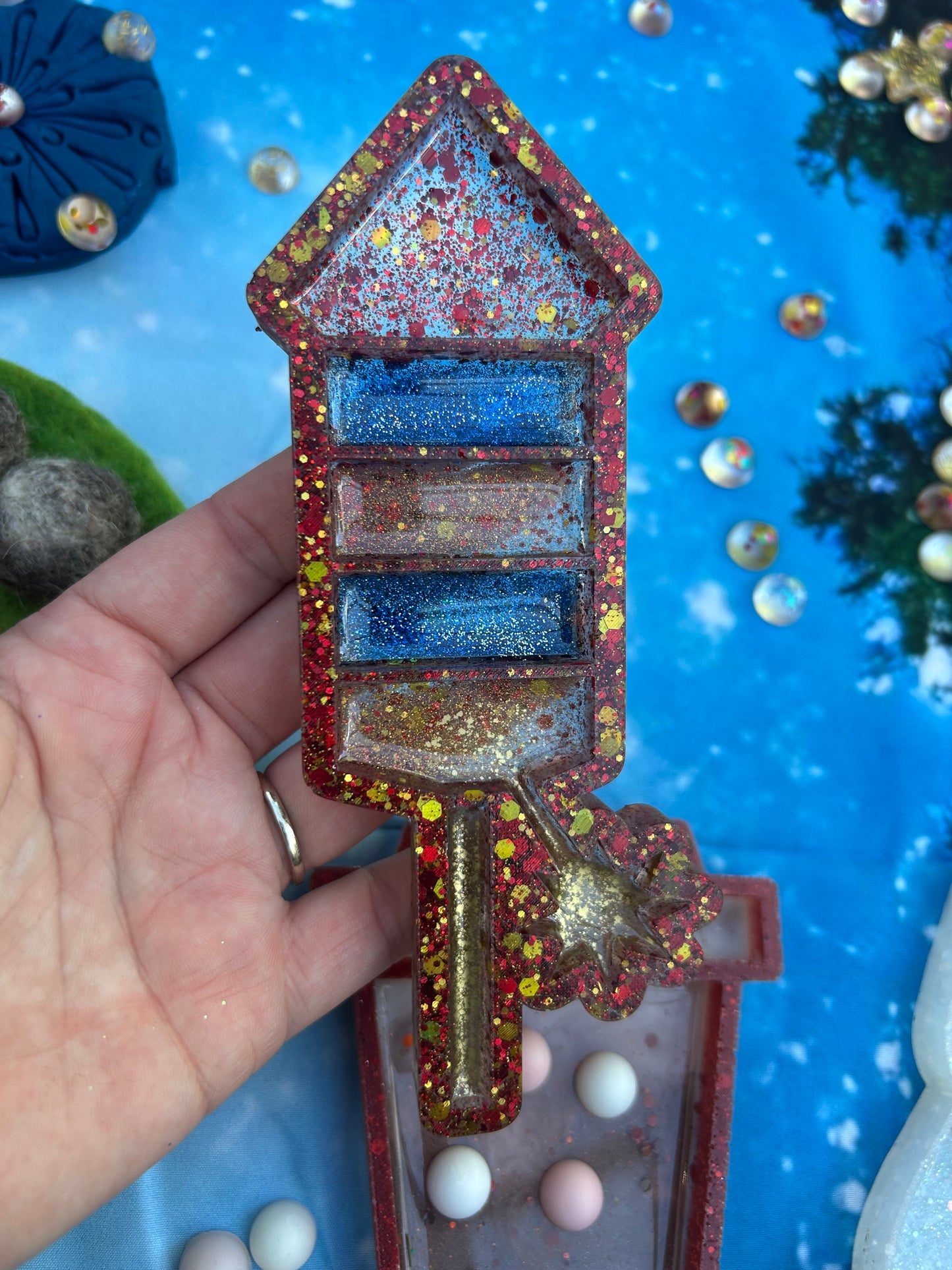 Rocket firework tray