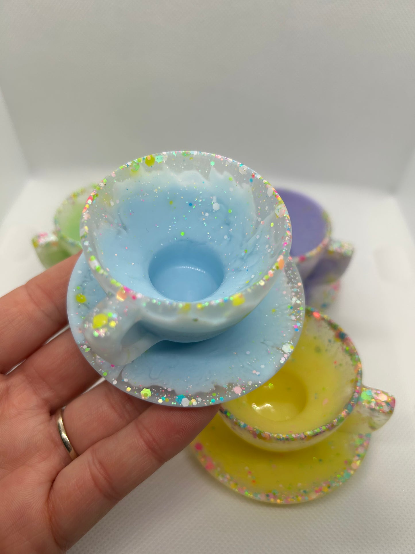 Tea cup & saucer