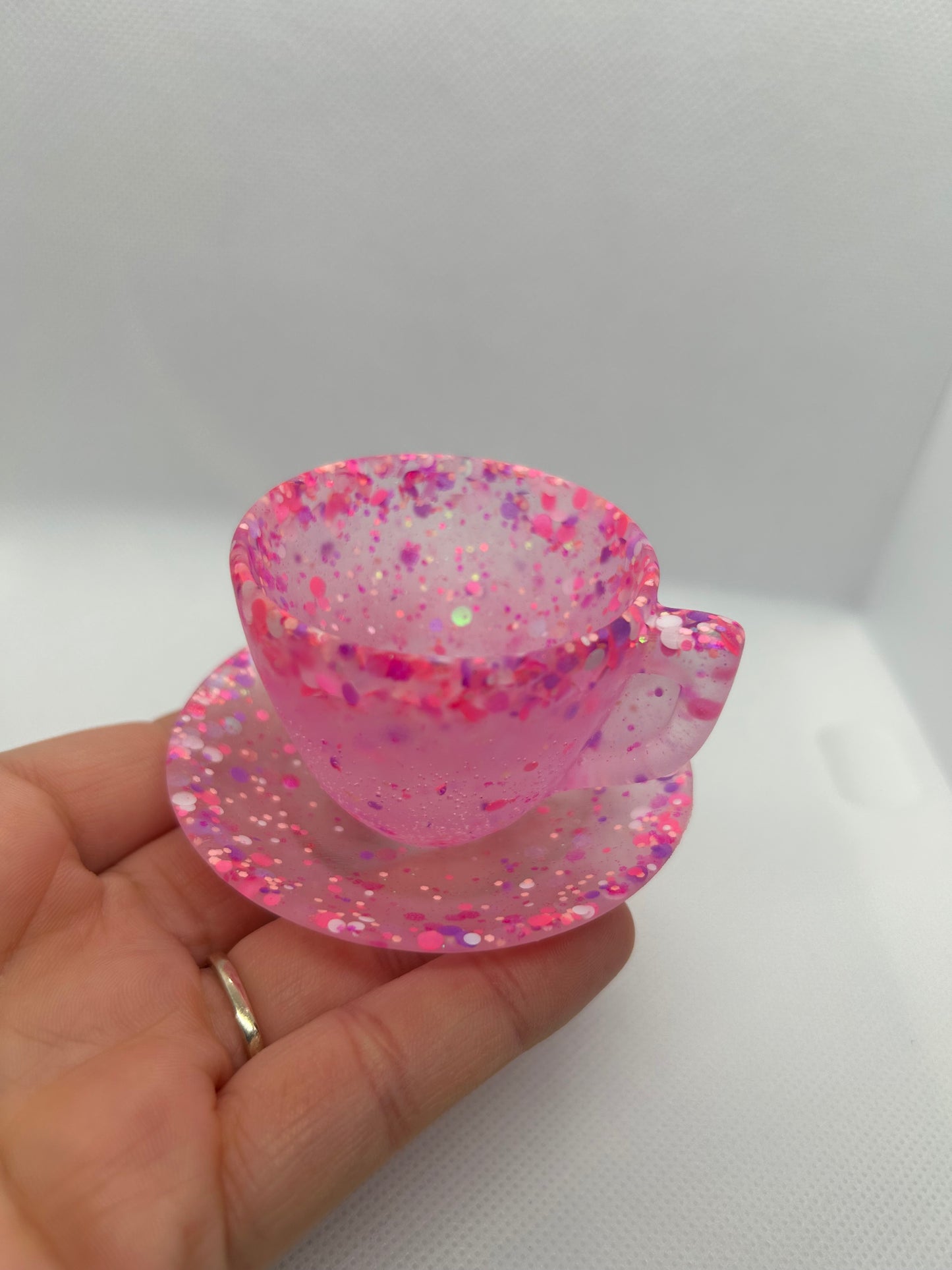 Tea cup & saucer