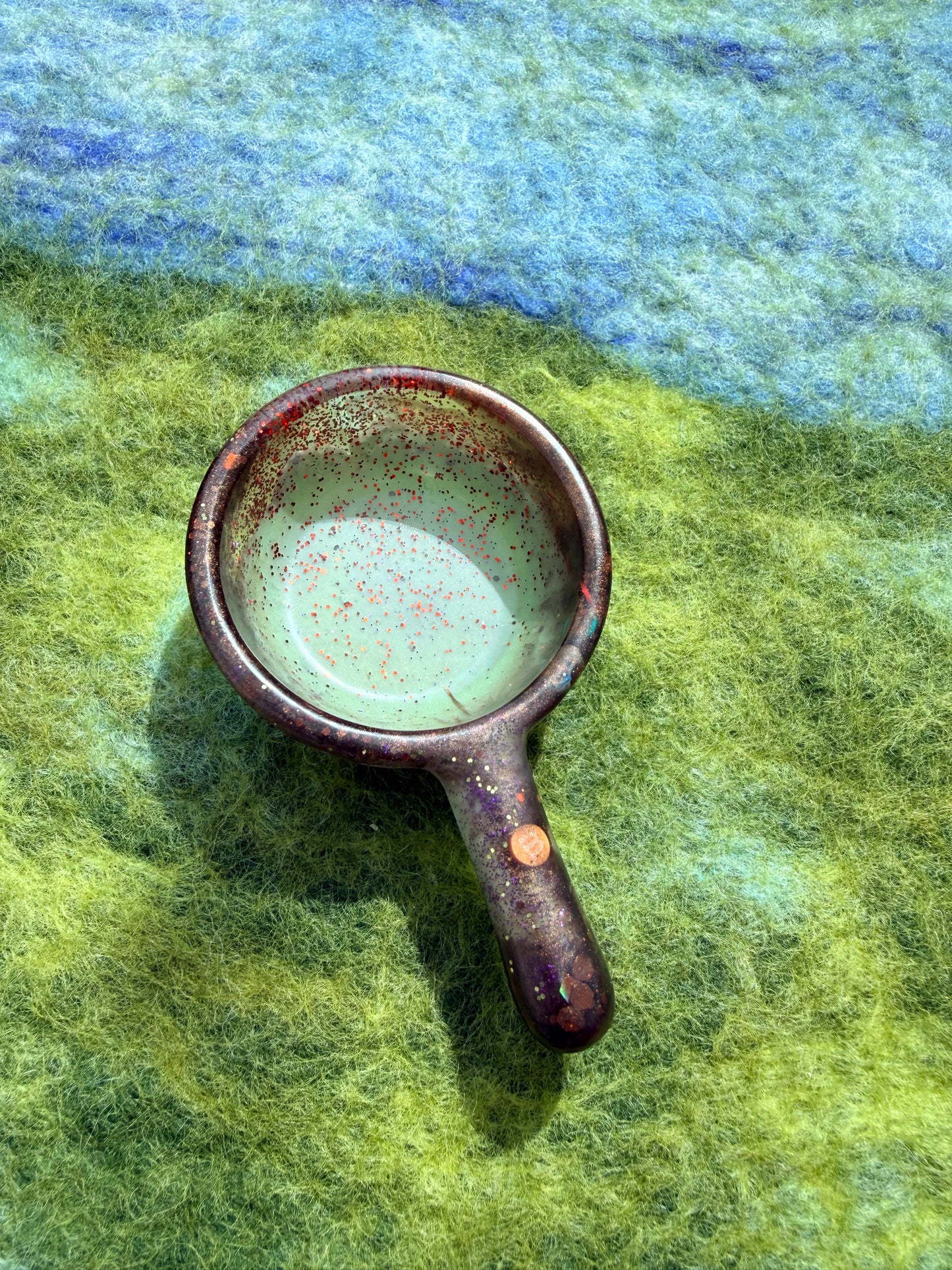 Seconds - scoop