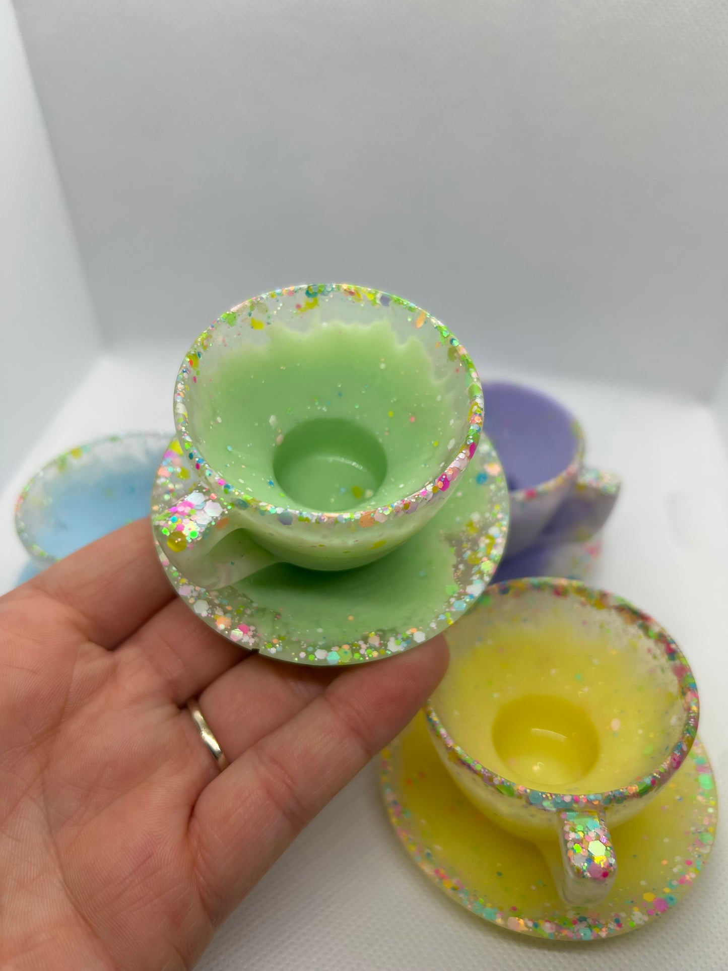 Tea cup & saucer