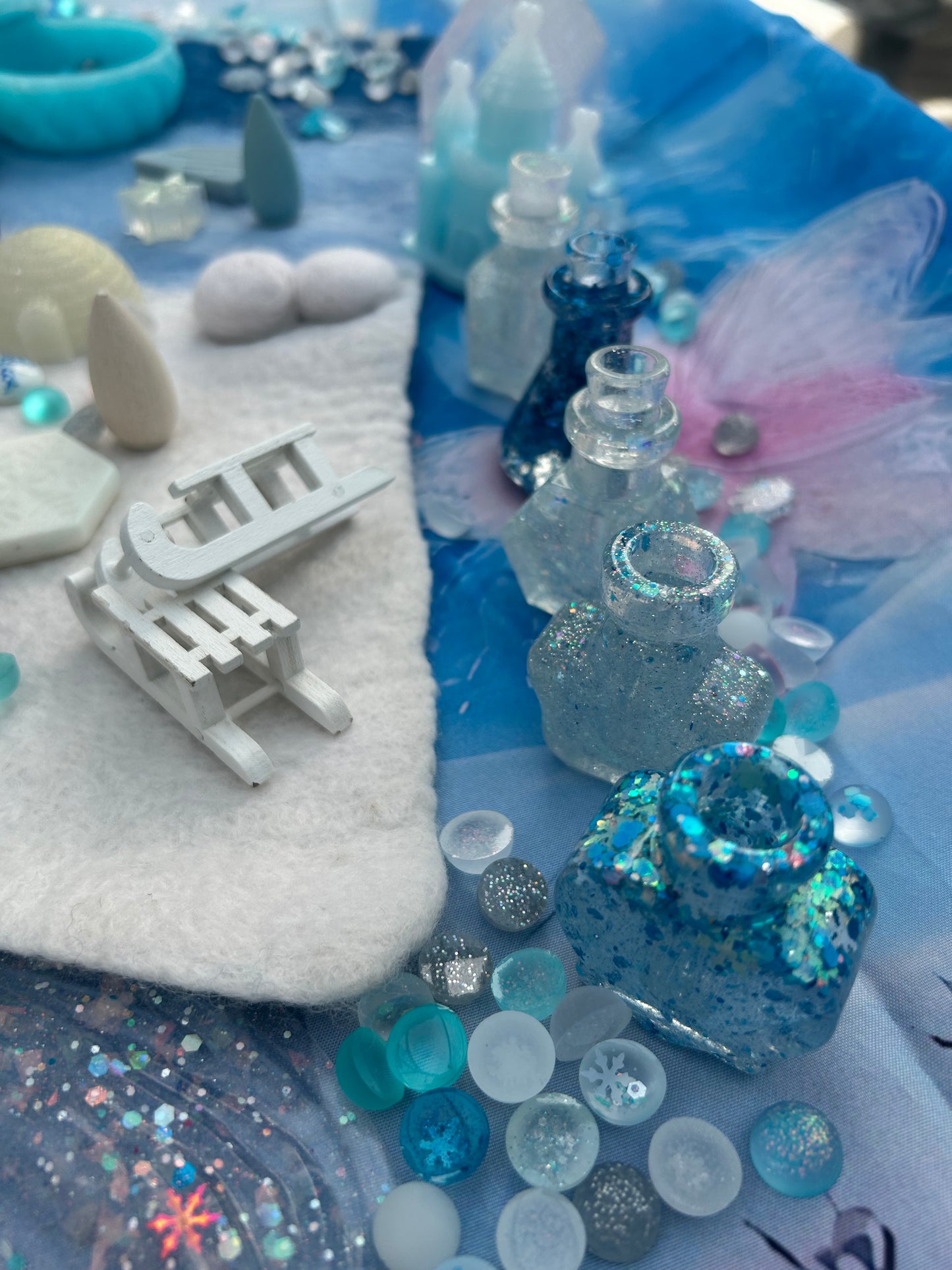 Mini potion bottle with bung