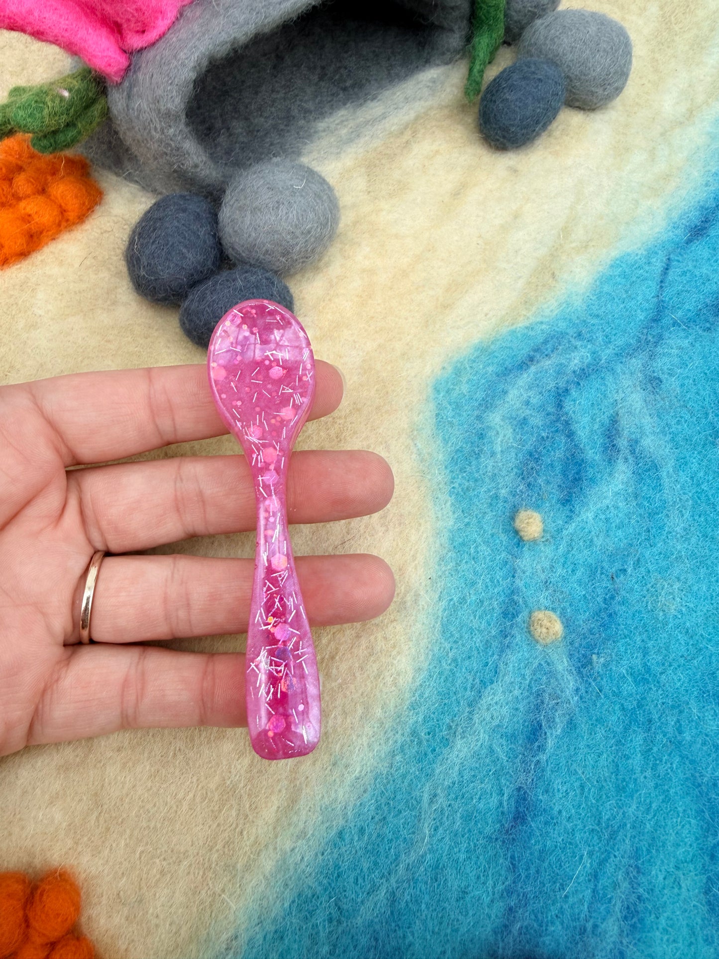 Ready made stirring spoon