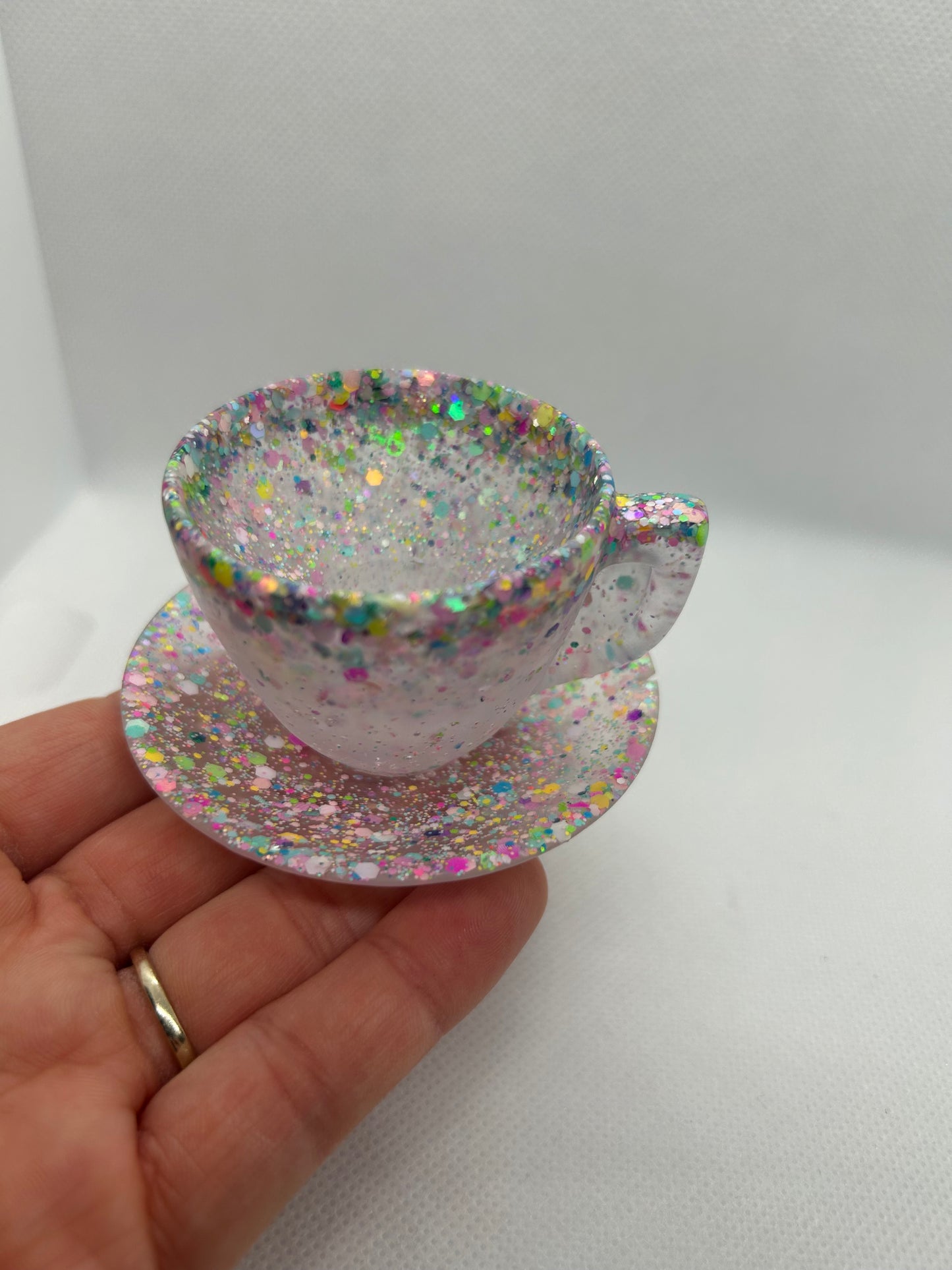 Tea cup & saucer