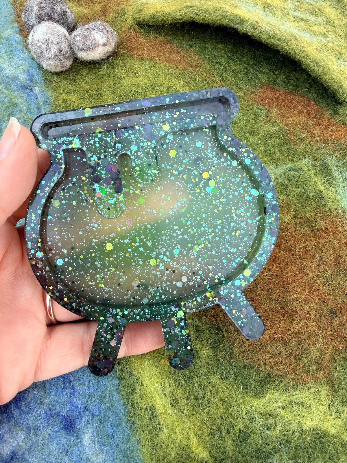 Ready made glow in the dark cauldron tray
