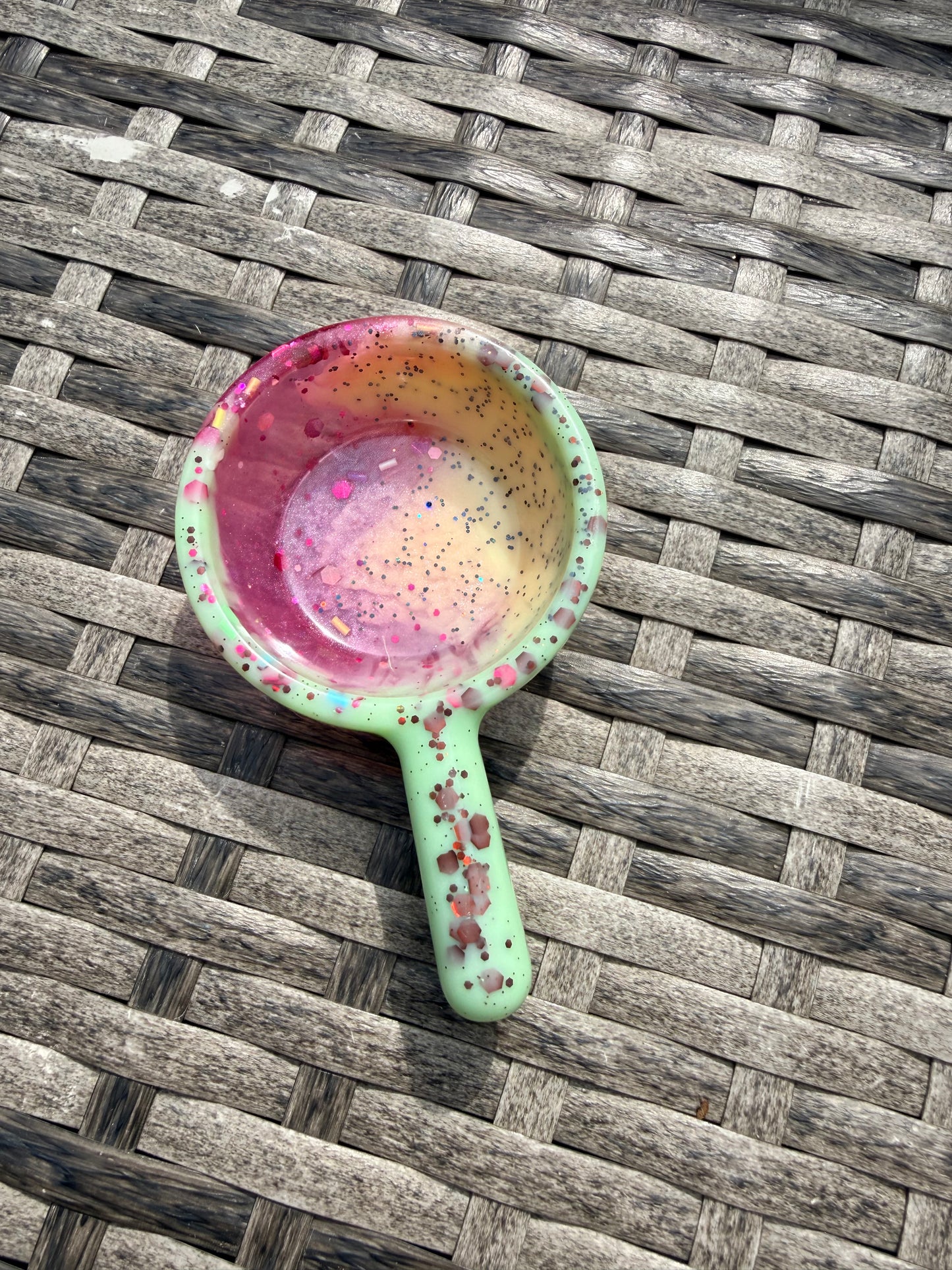 Frying pan / scoop
