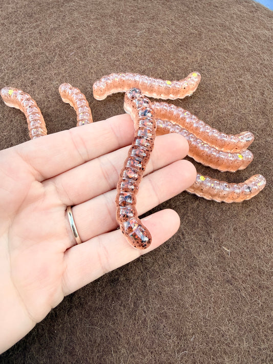Ready made single chunky worm (1)