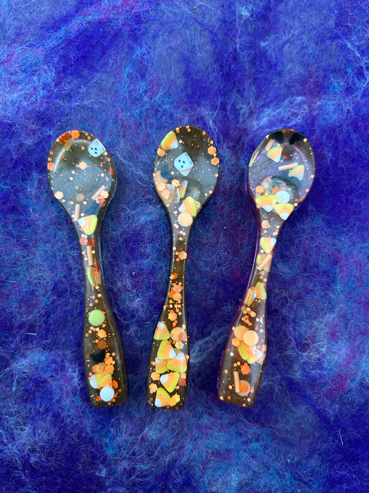 Ready made spooky stirring spoon (1)