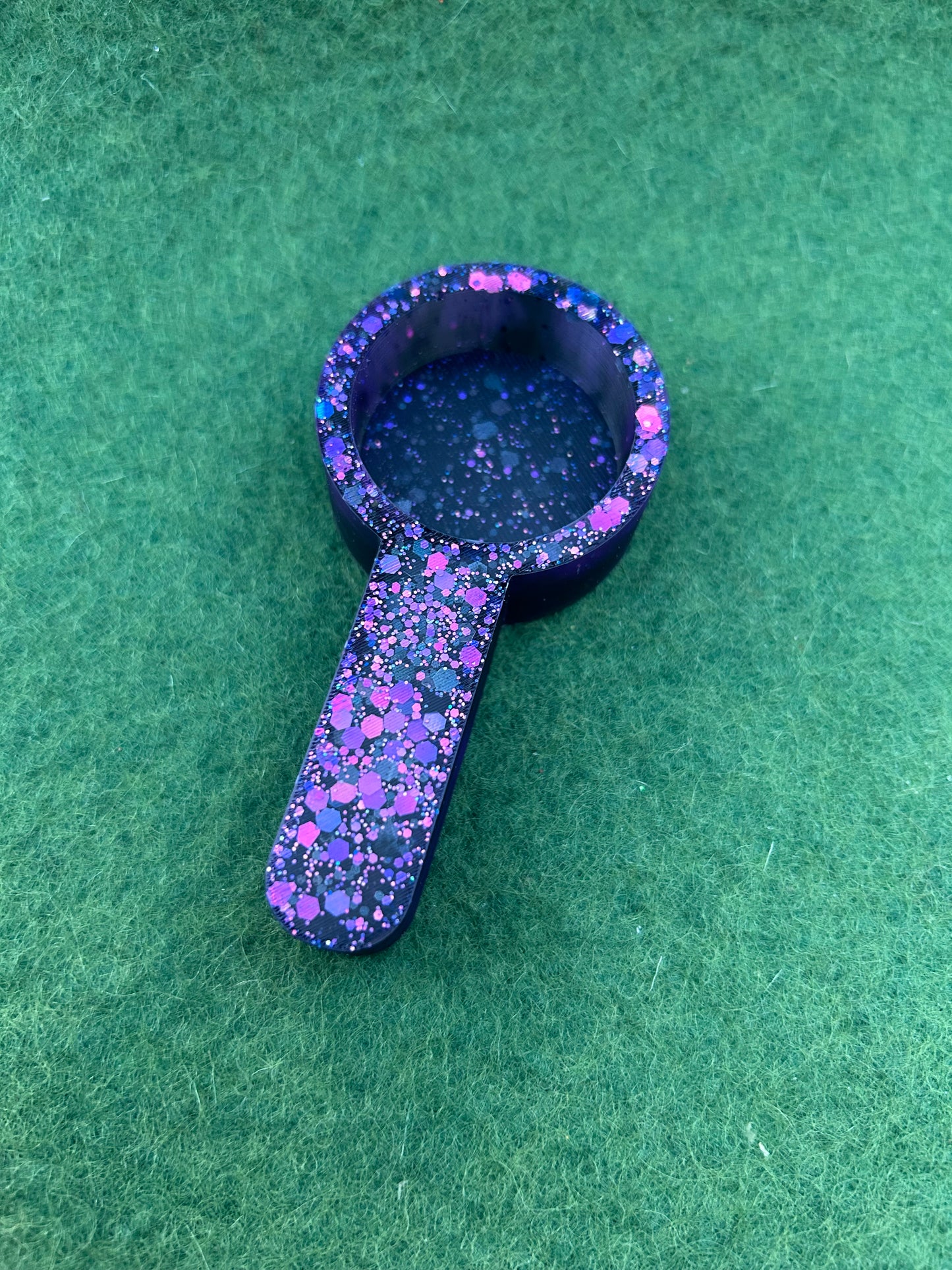 Thick handled scoops