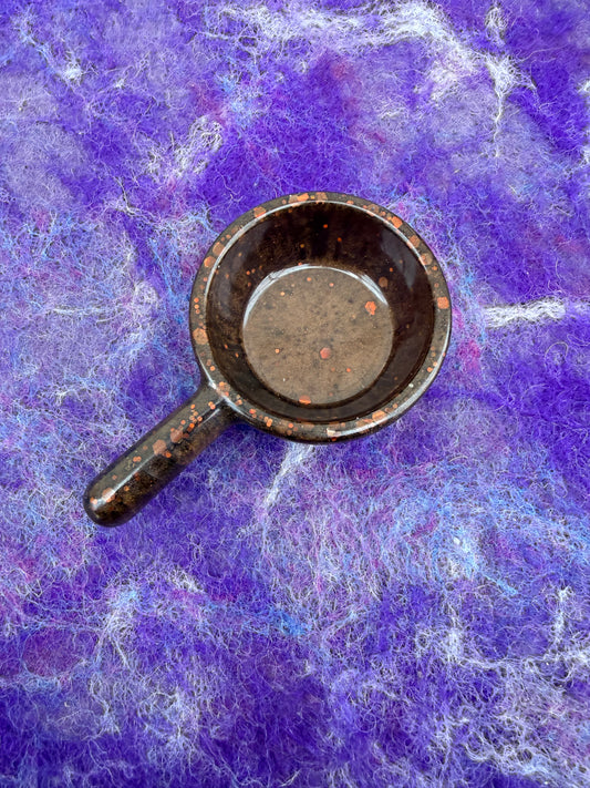 Ready made brown scoop