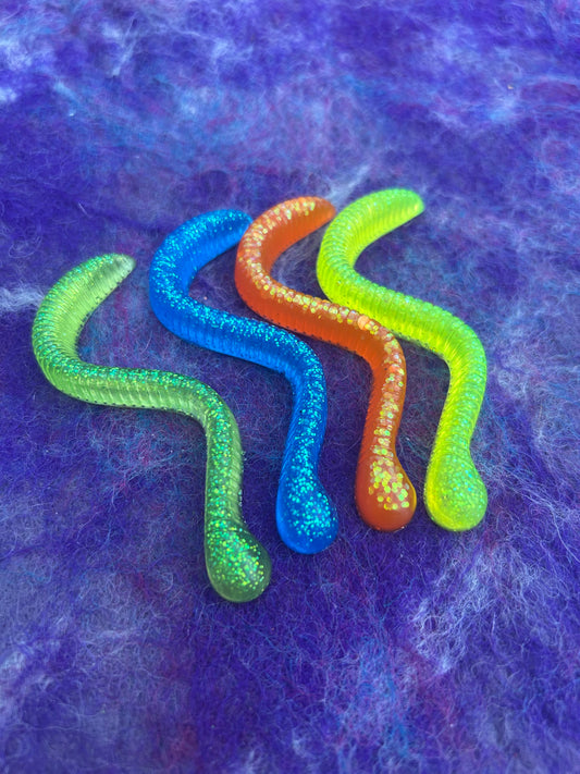 Ready made bright worms (4)