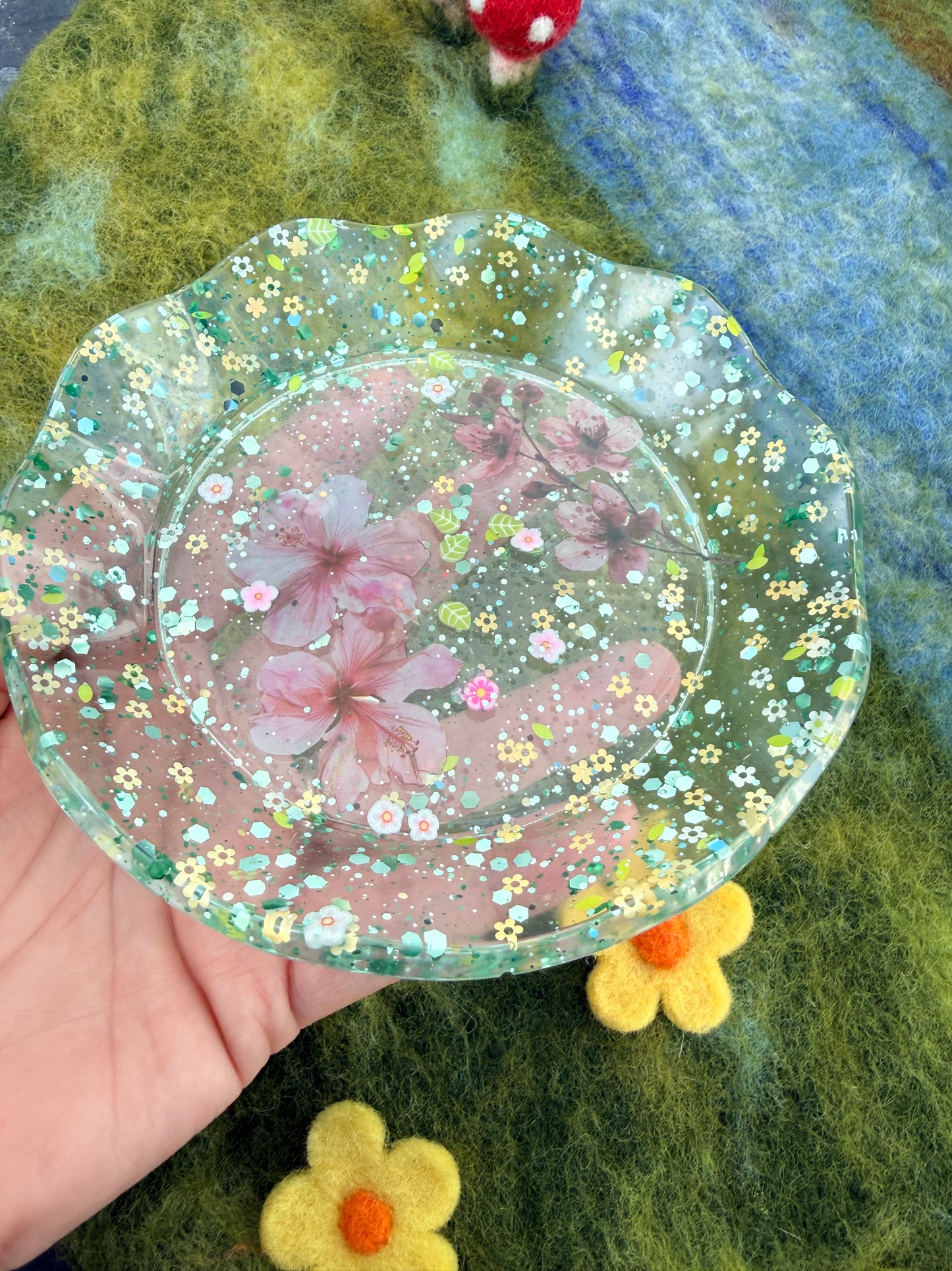 Ready made floral dish