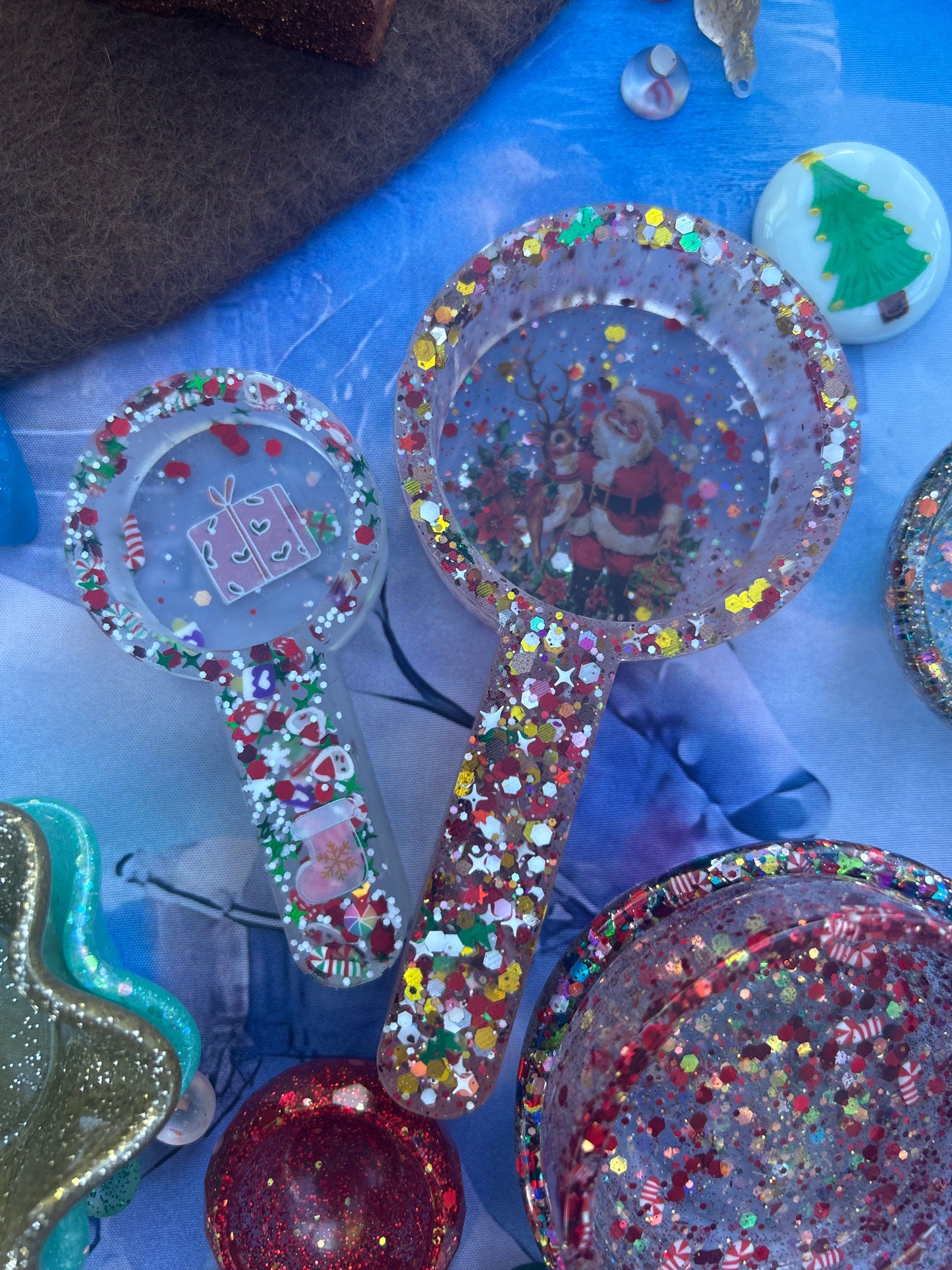 Thick handled scoops