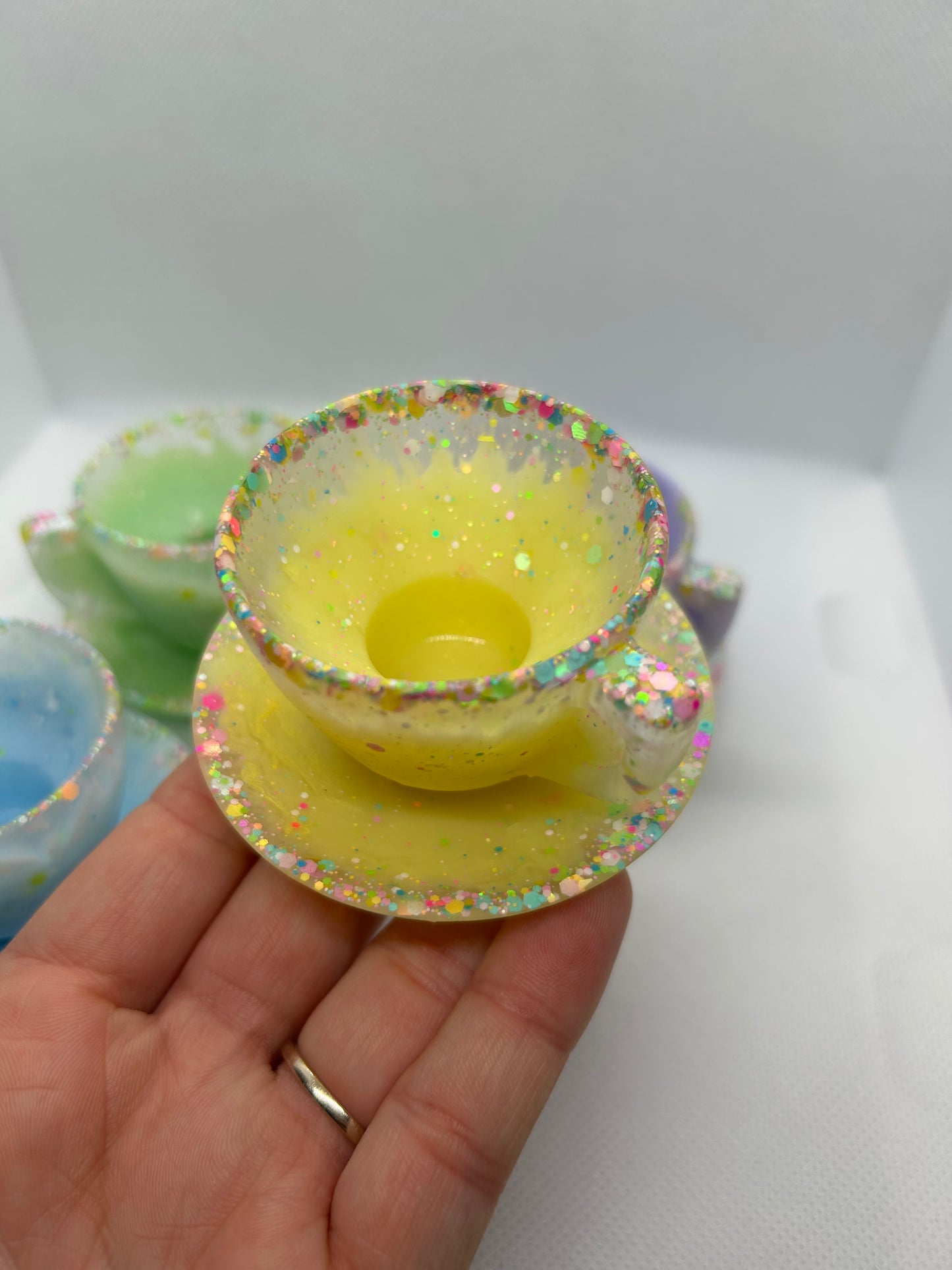 Tea cup & saucer