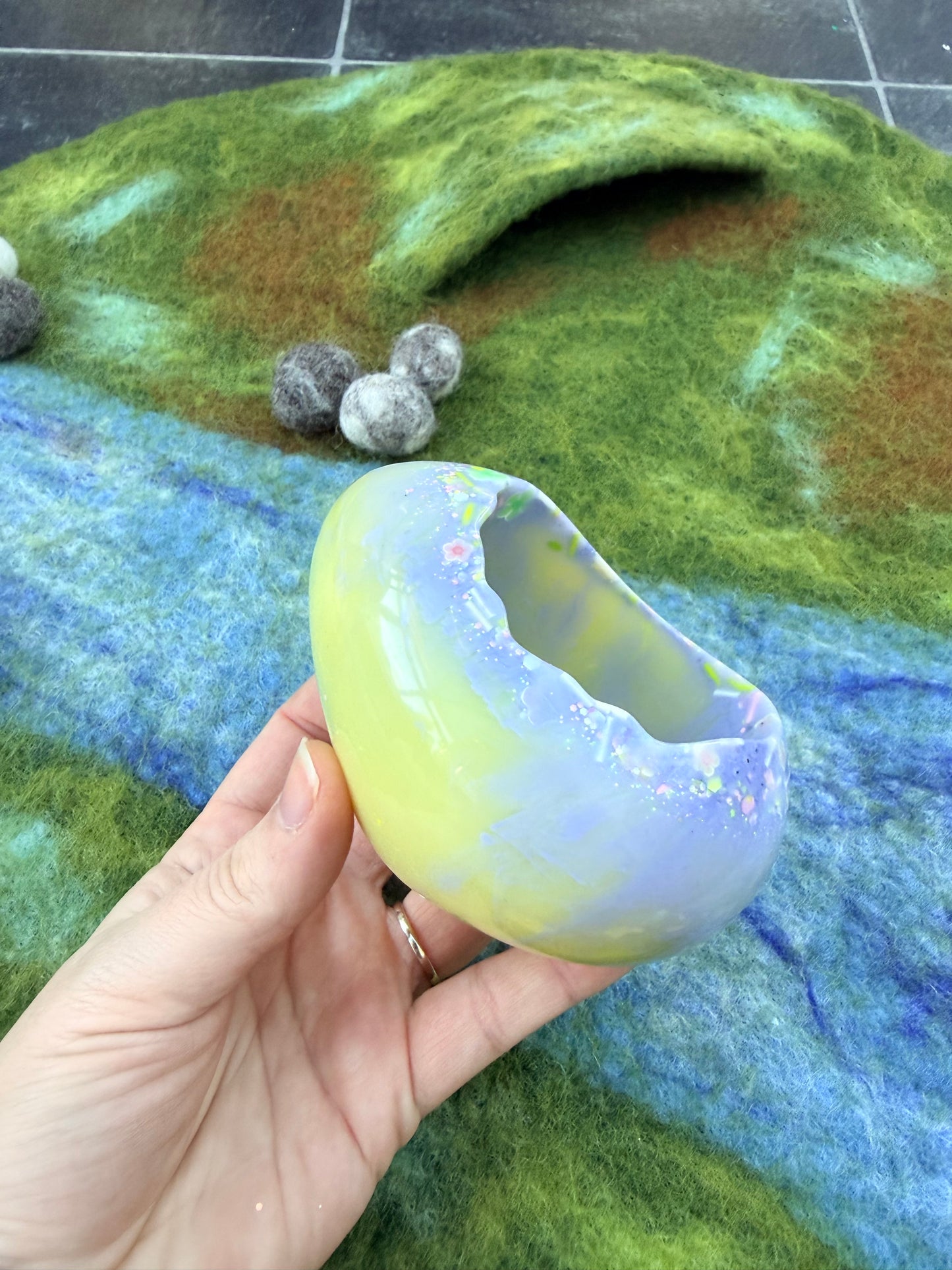 Large egg bowl