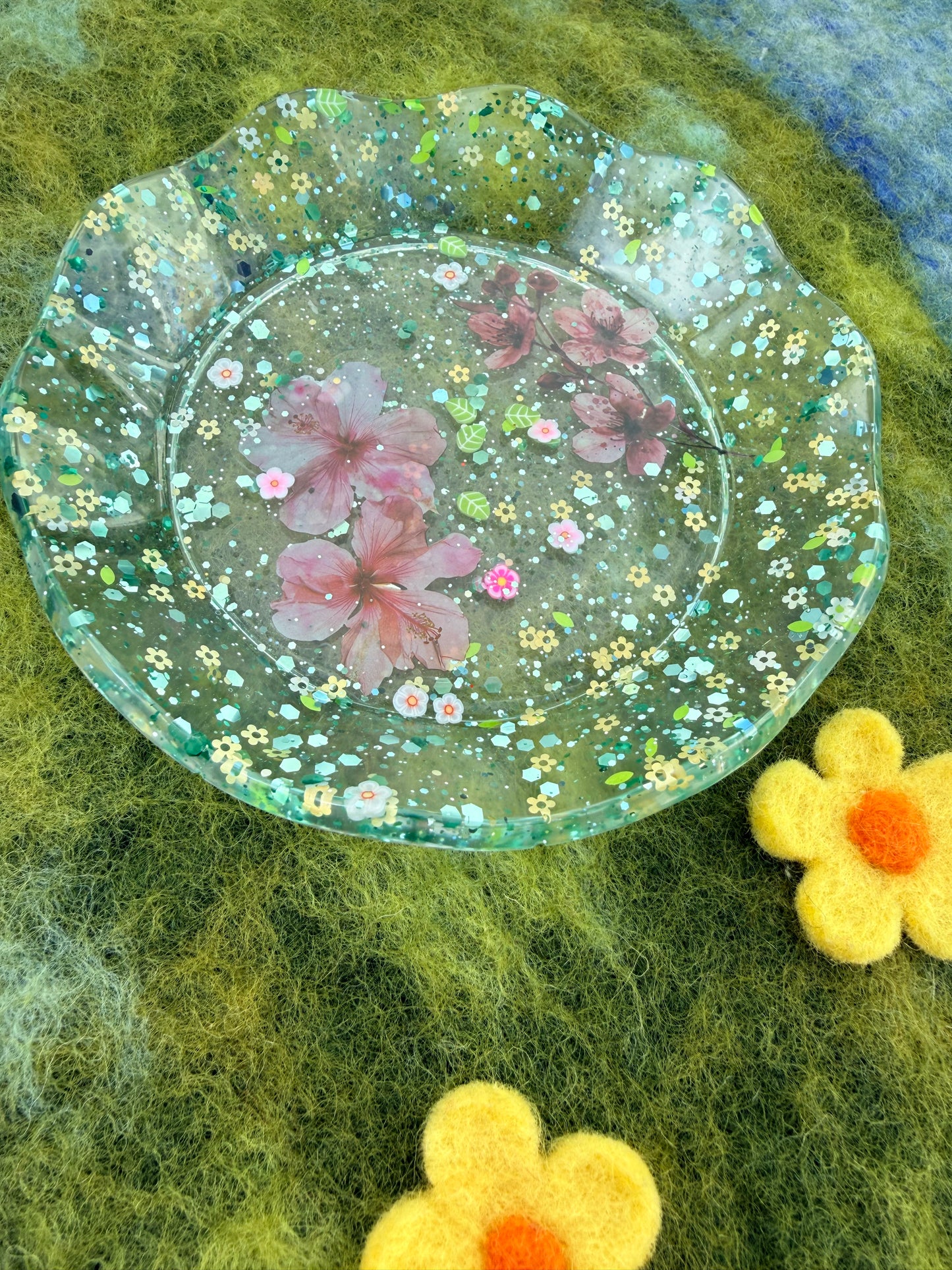 Ready made floral dish