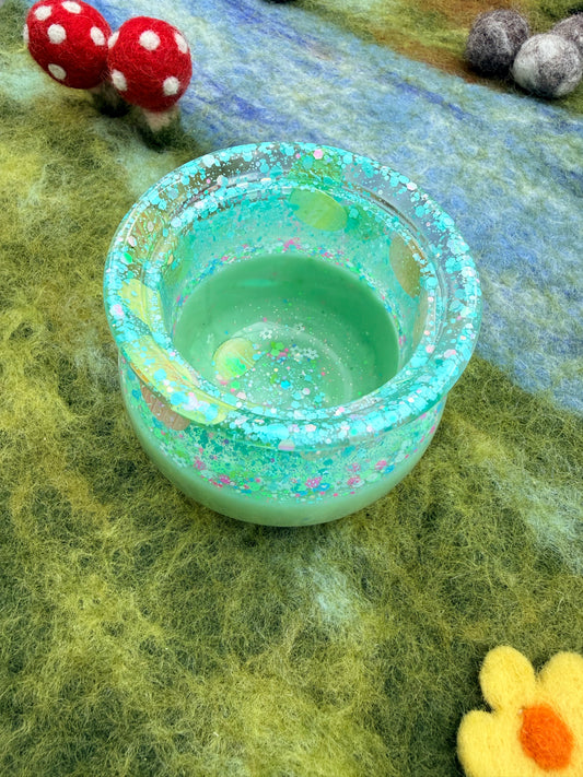 Large round cauldron