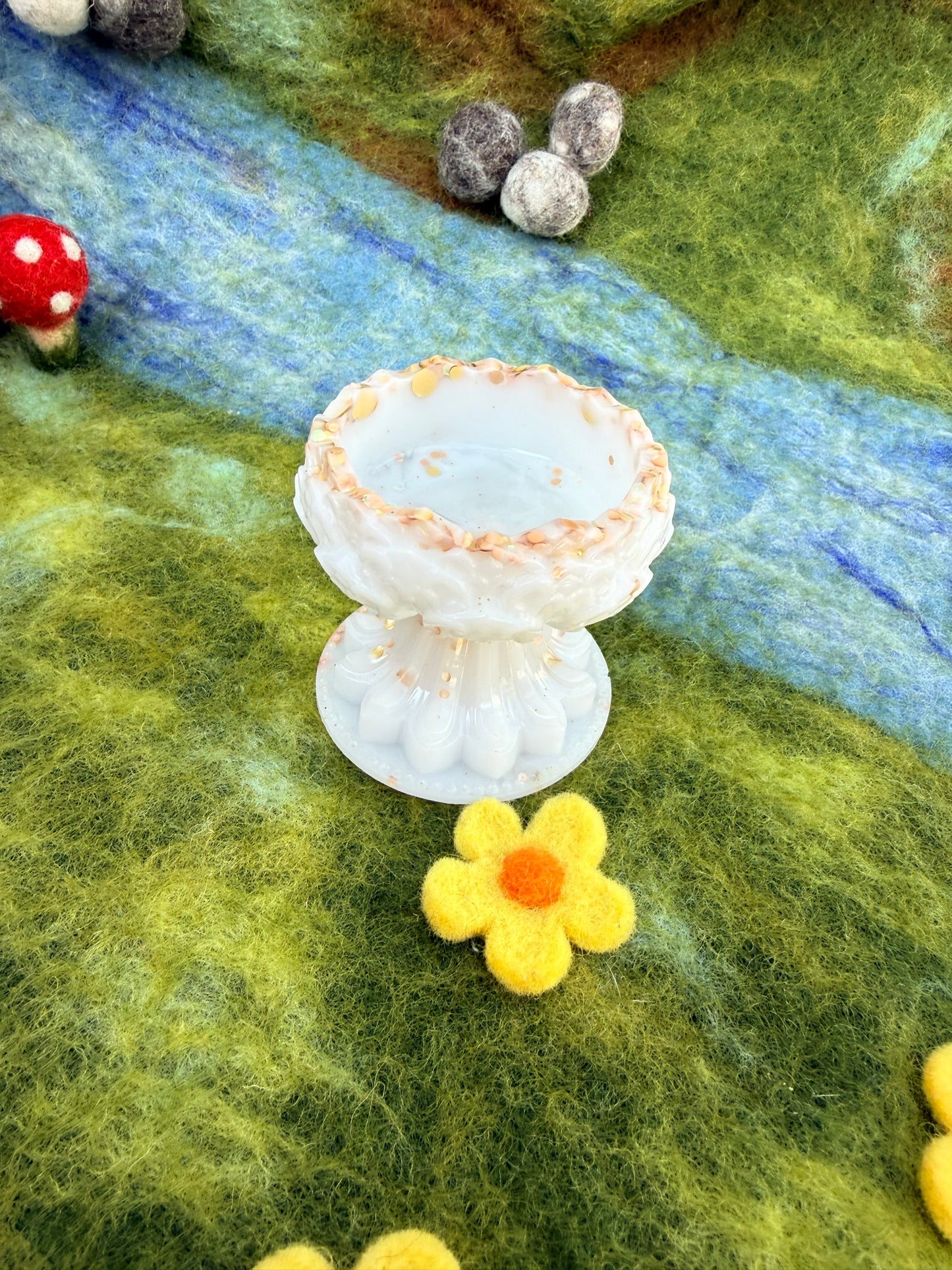 2 part Goblet potion stand
