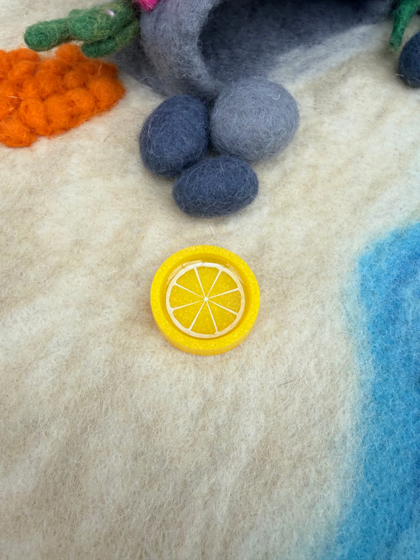 Ready made mini lemon slice tray