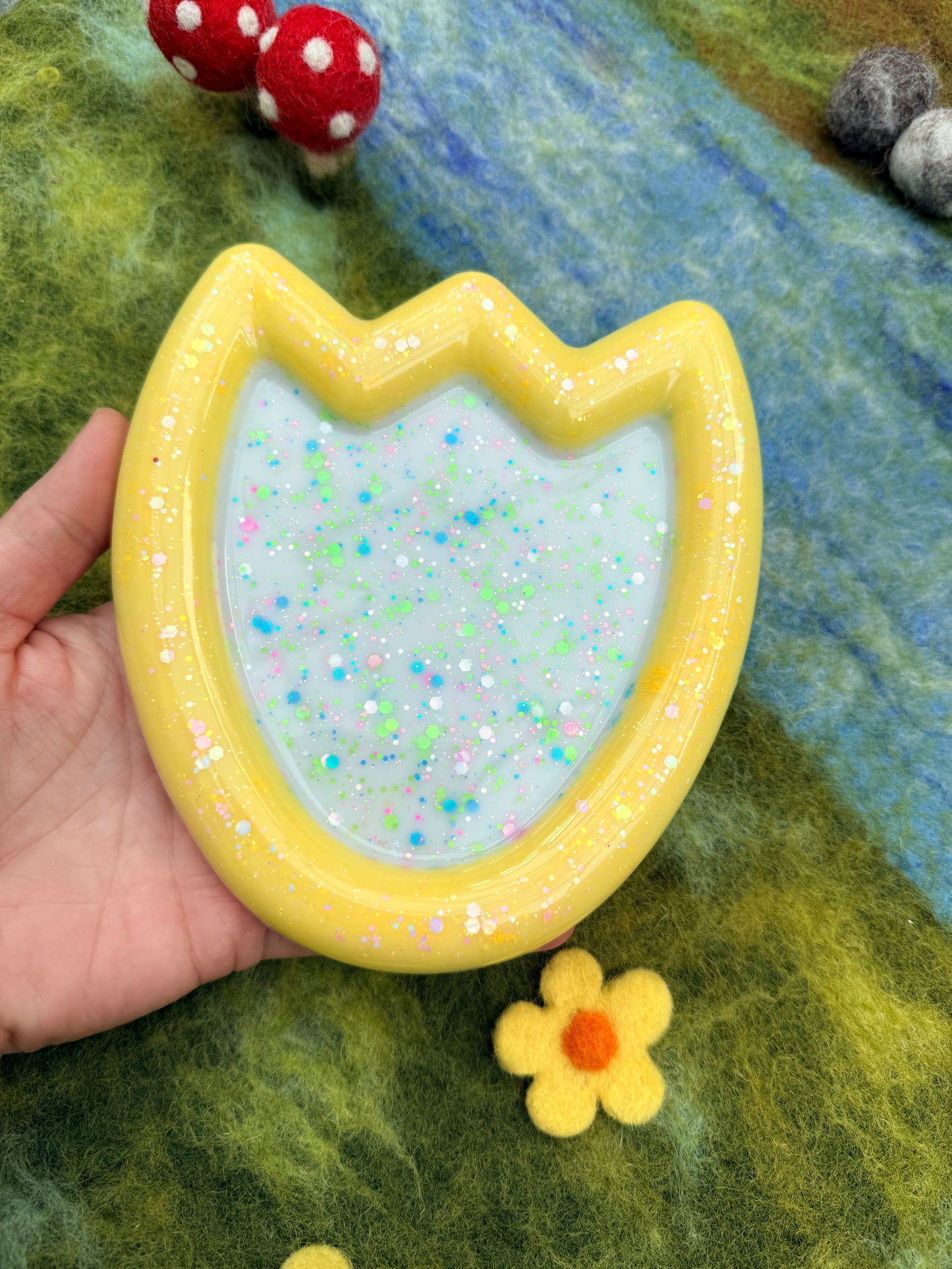 Tulip tray