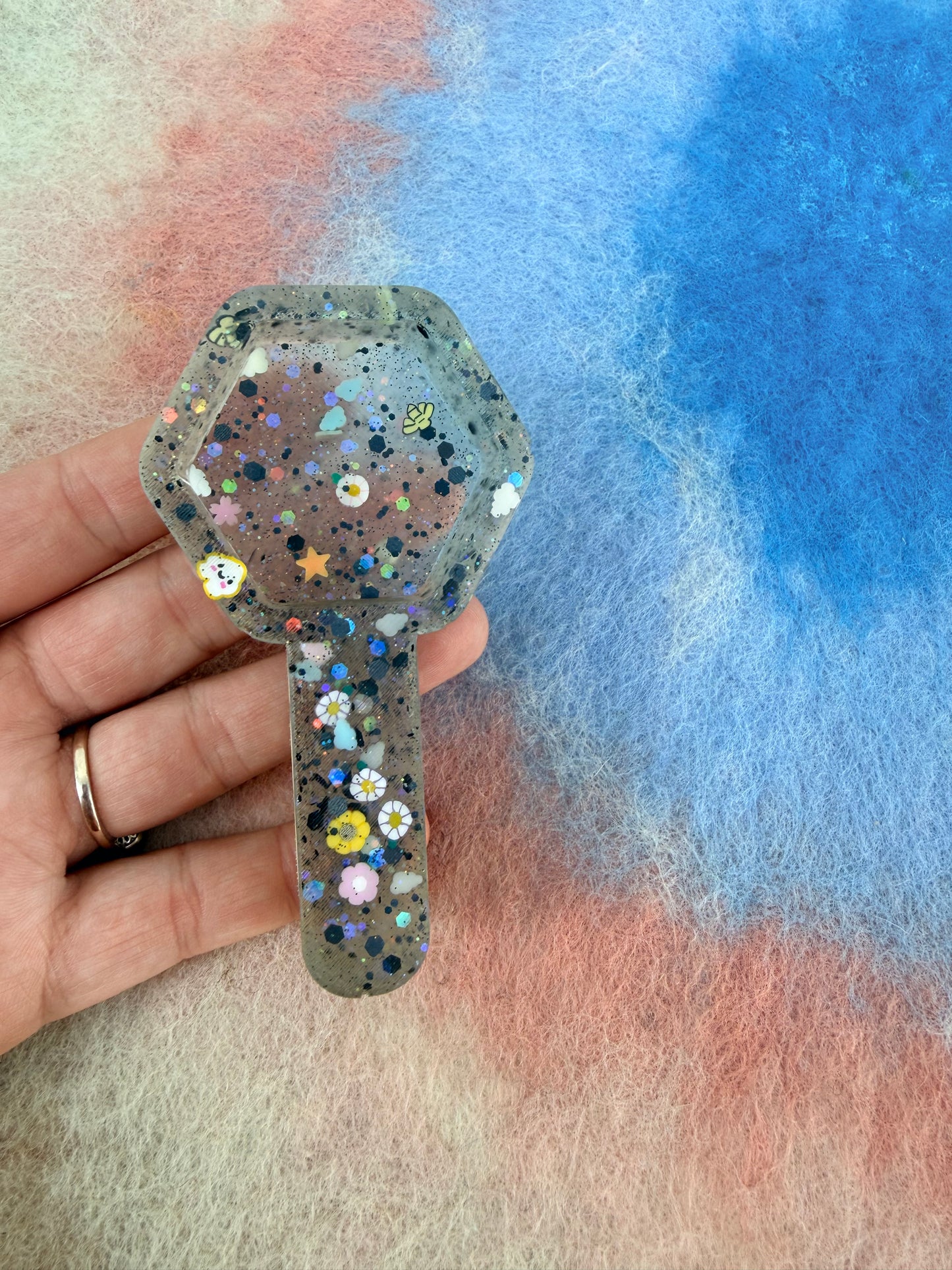 Ready made chunky handle scoop