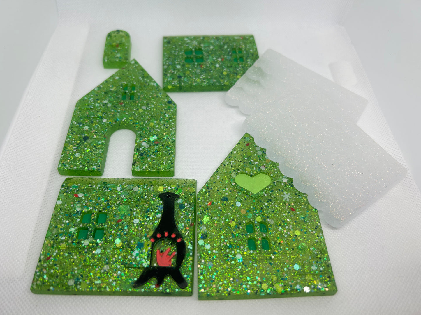 BYO Grinch or Gingerbread house