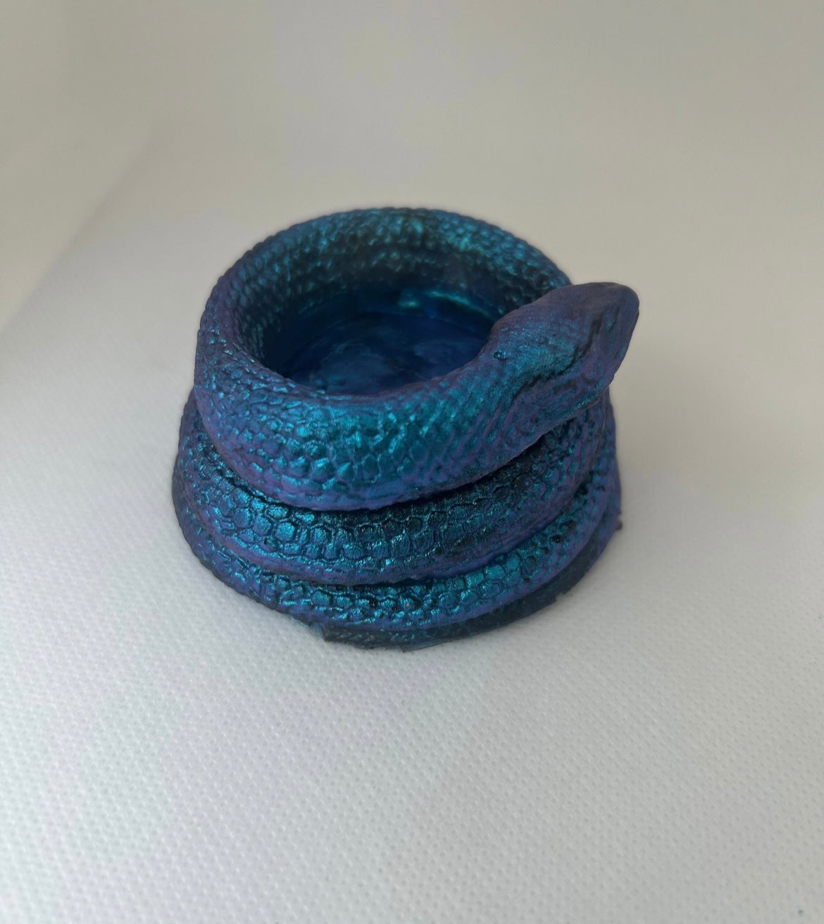 Snake bowl