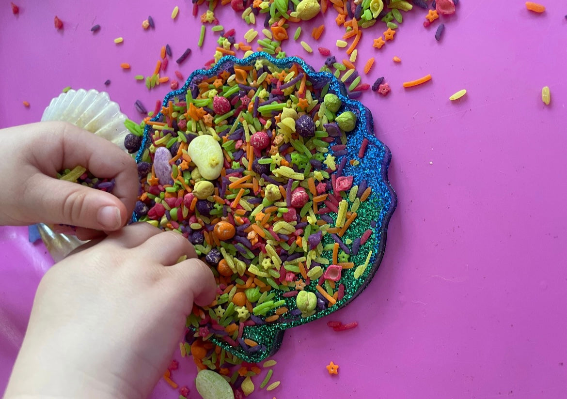 Shell sensory tray