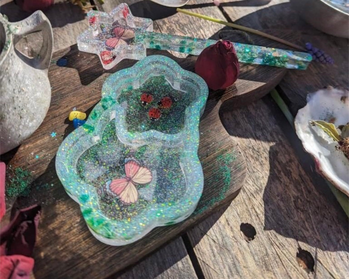 Double star sensory tray